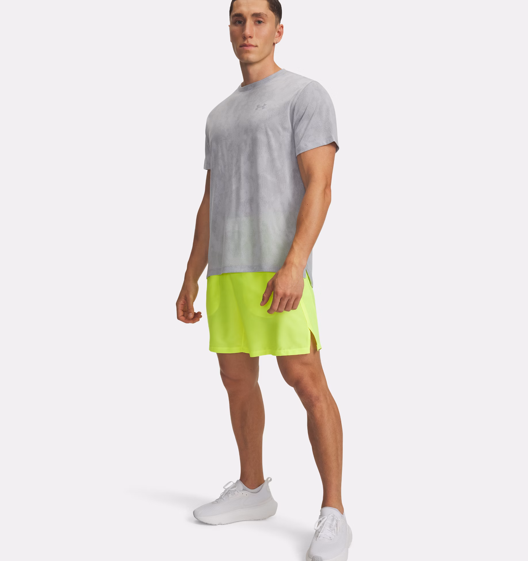Under Armour მამაკაცის შორტი