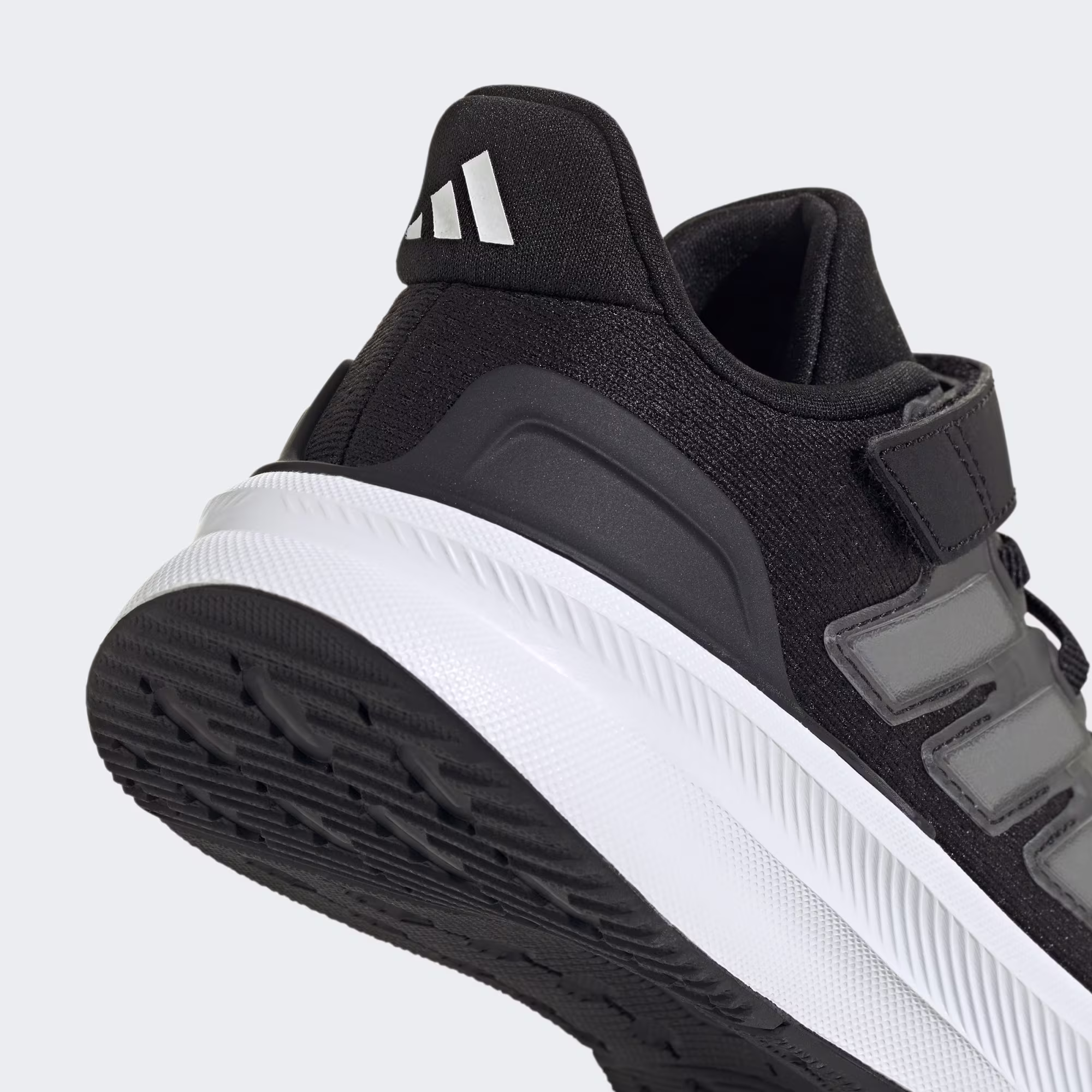 Adidas ბავშვის სპორტული ფეხსაცმელი UltraRun 5 EL C