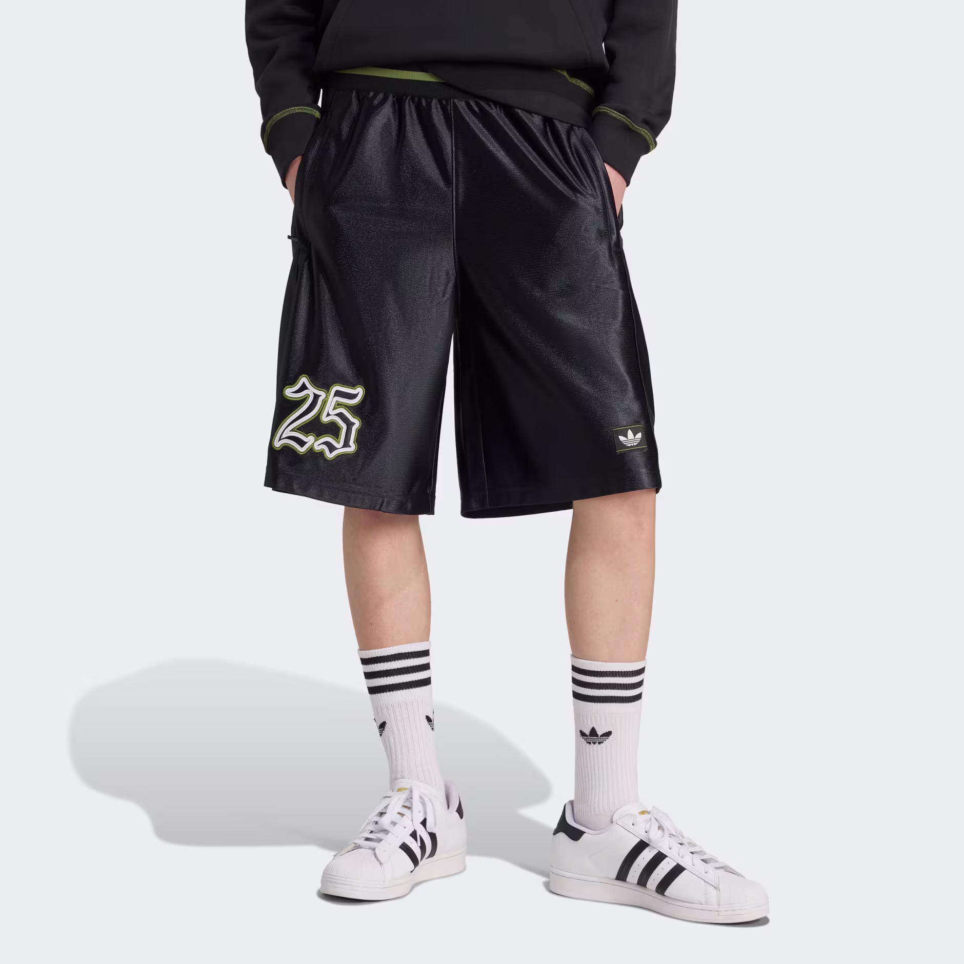 Adidas მამაკაცის შორტი