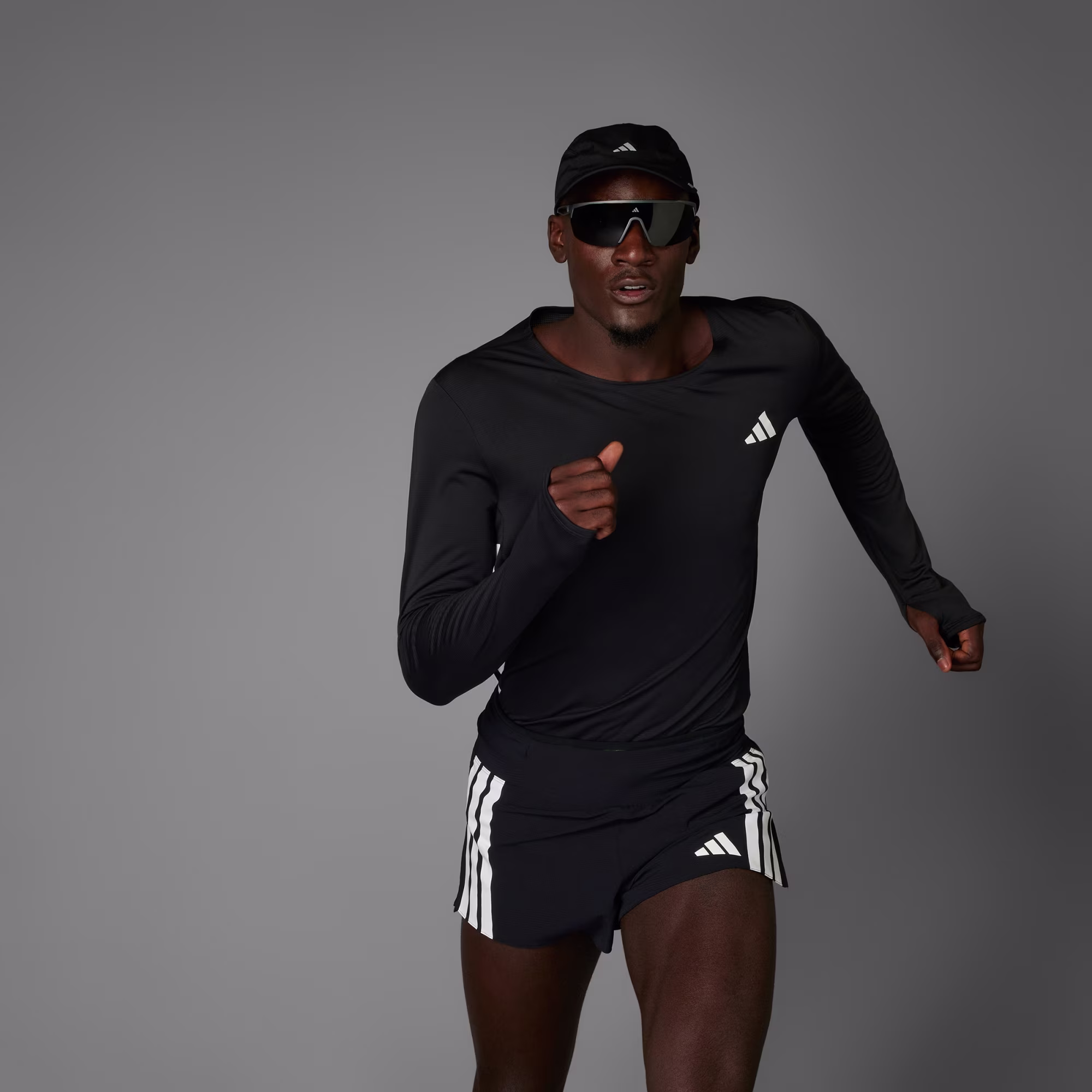 Adidas მამაკაცის შორტი