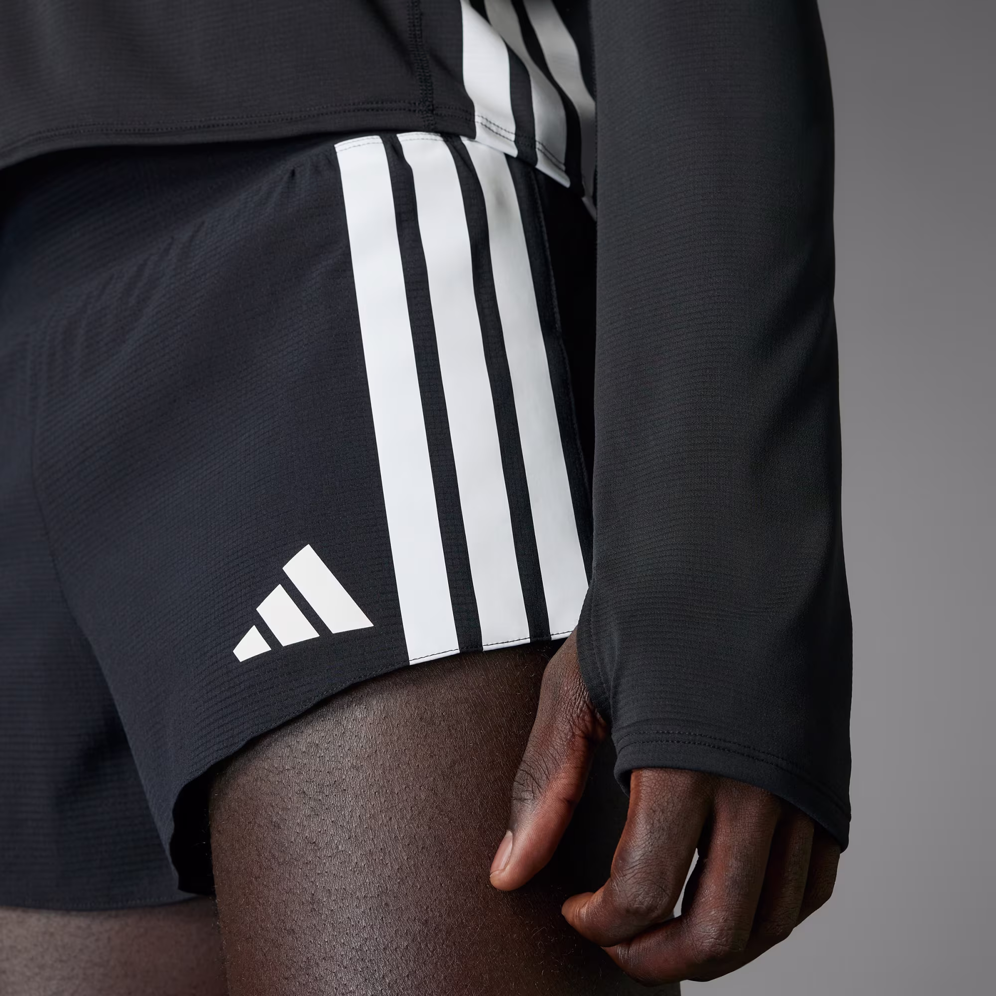Adidas მამაკაცის შორტი