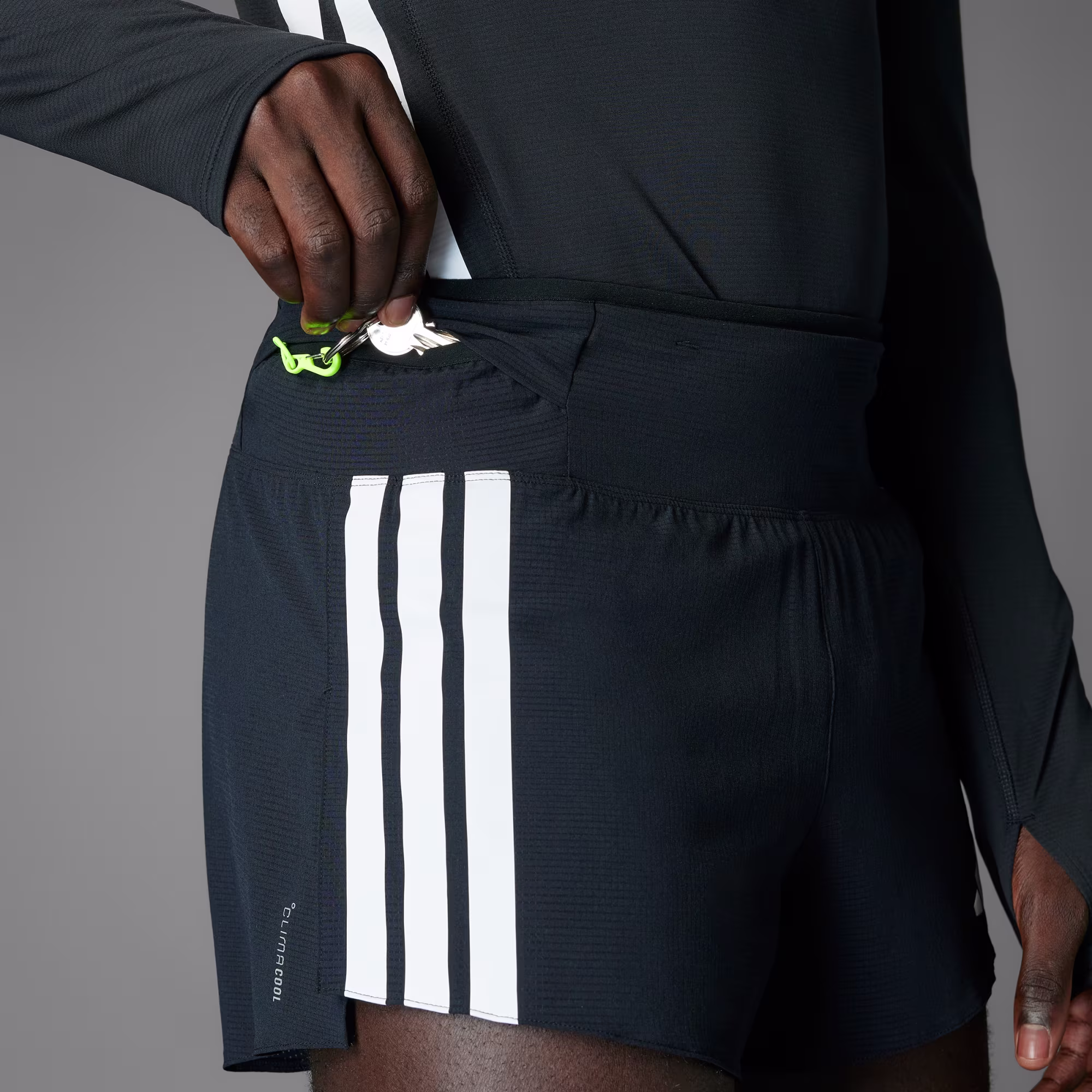 Adidas მამაკაცის შორტი
