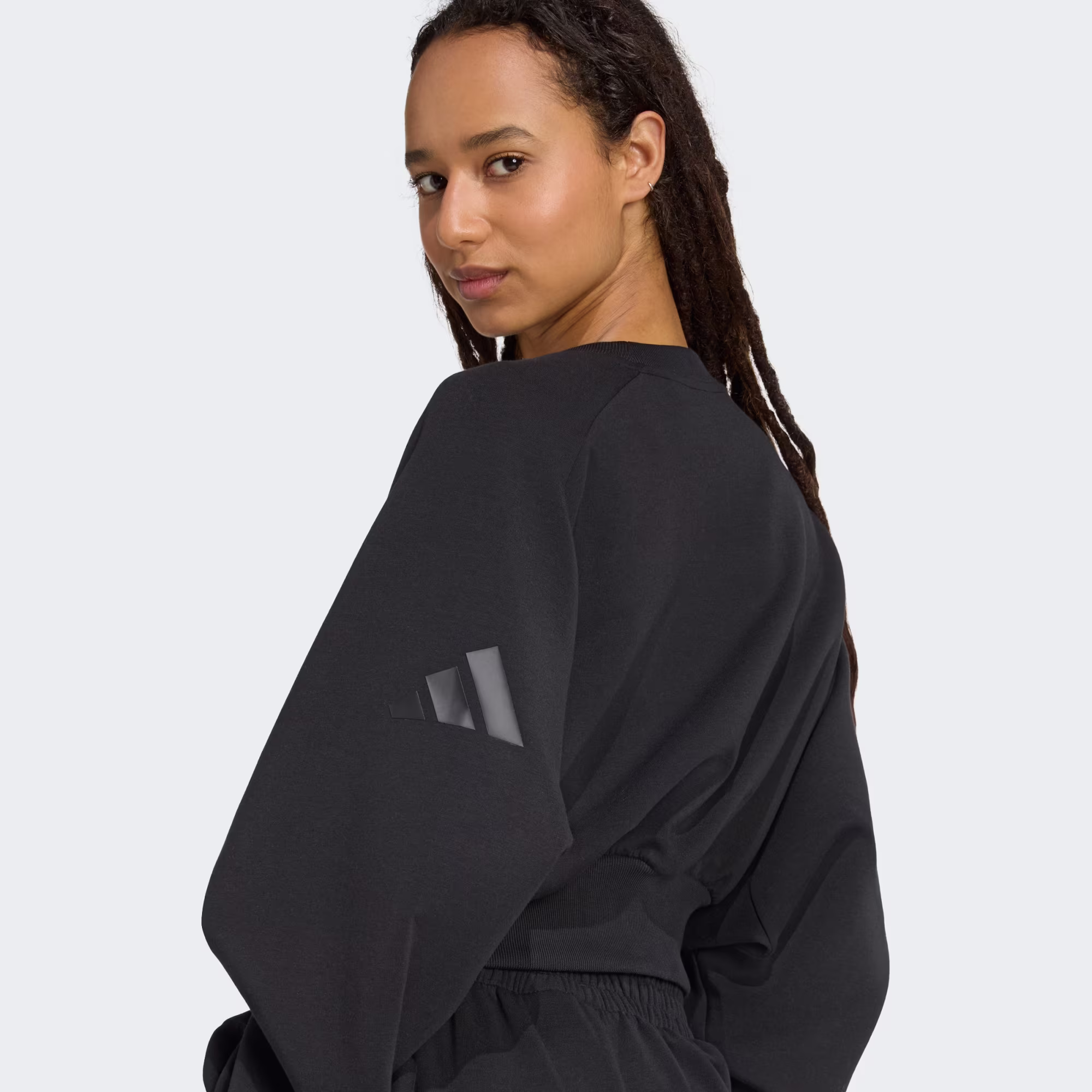 Adidas ქალის ჯემპრი