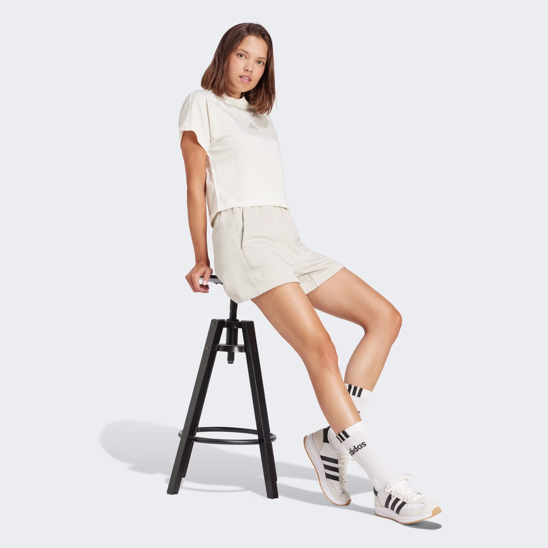 Adidas ქალის მაისური