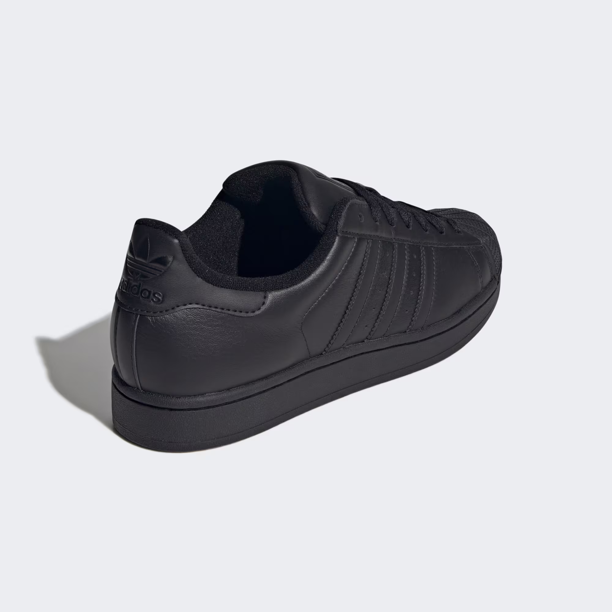 Adidas მამაკაცის სპორტული ფეხსაცმელი