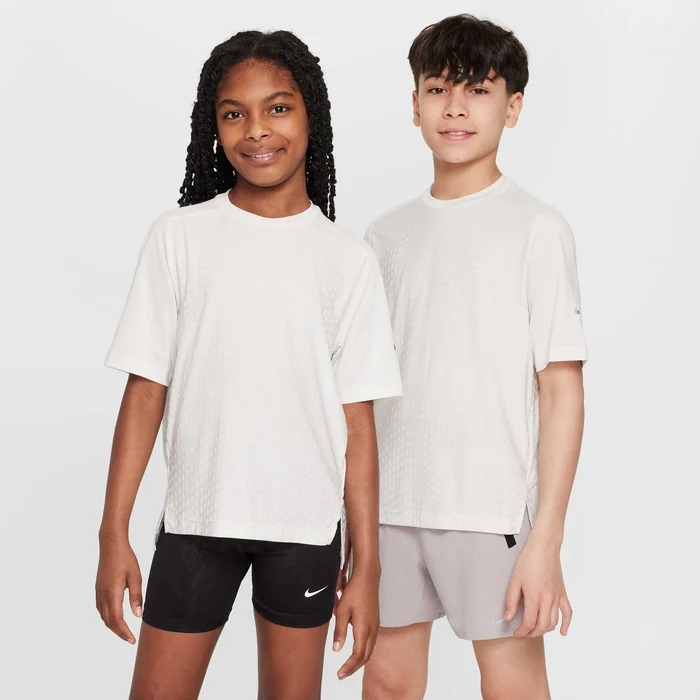 Nike ბავშვის მაისური