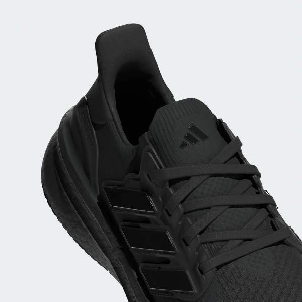 Adidas ქალის სპორტული ფეხსაცმელი