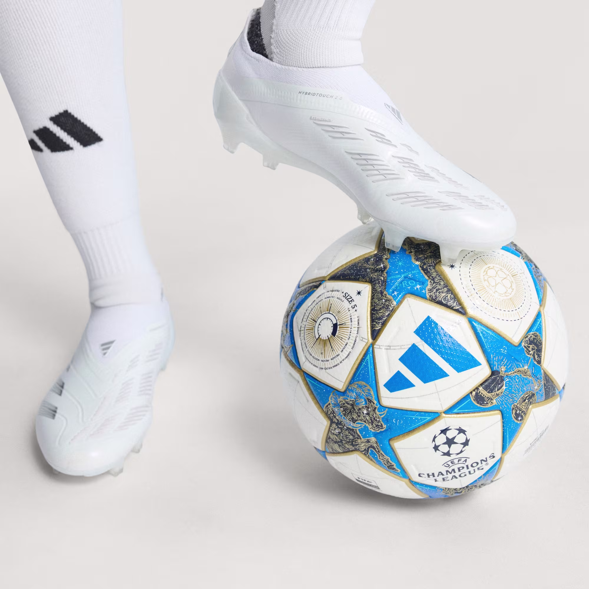 Adidas ბურთი