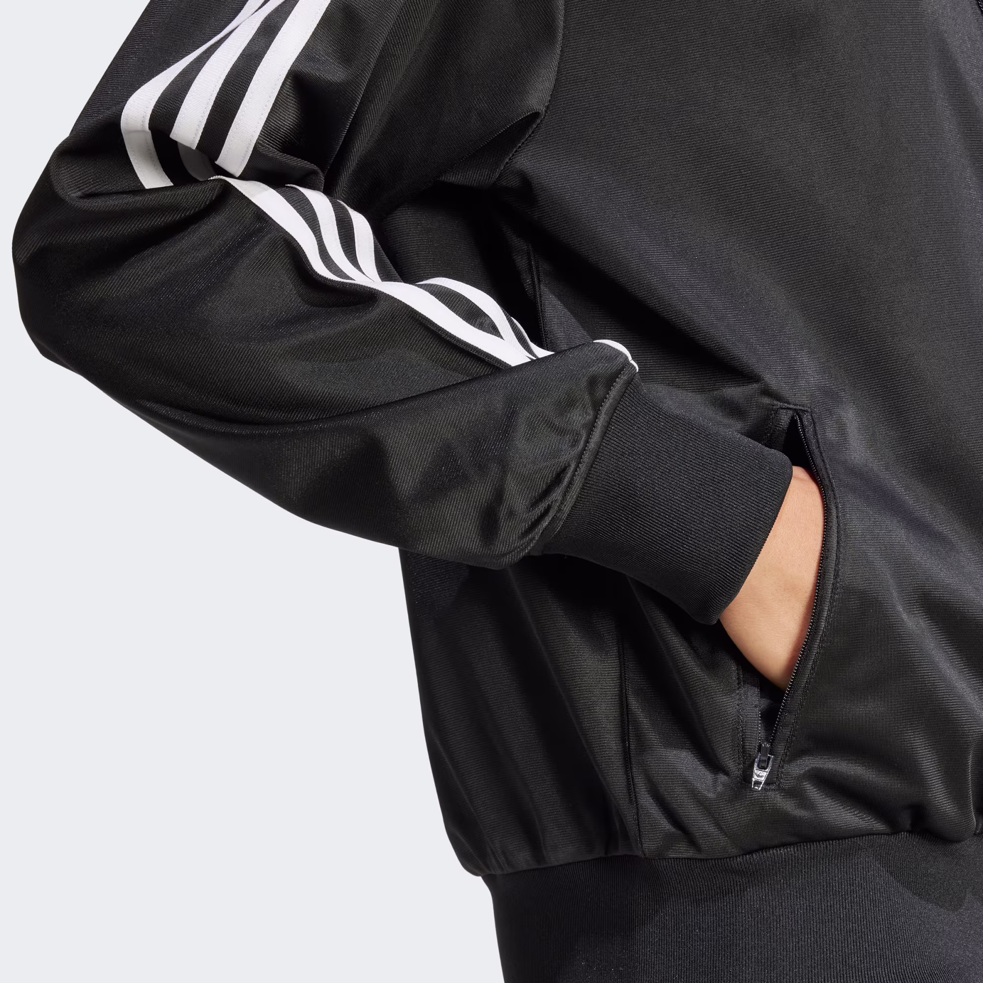 Adidas ქალის ჯემპრი