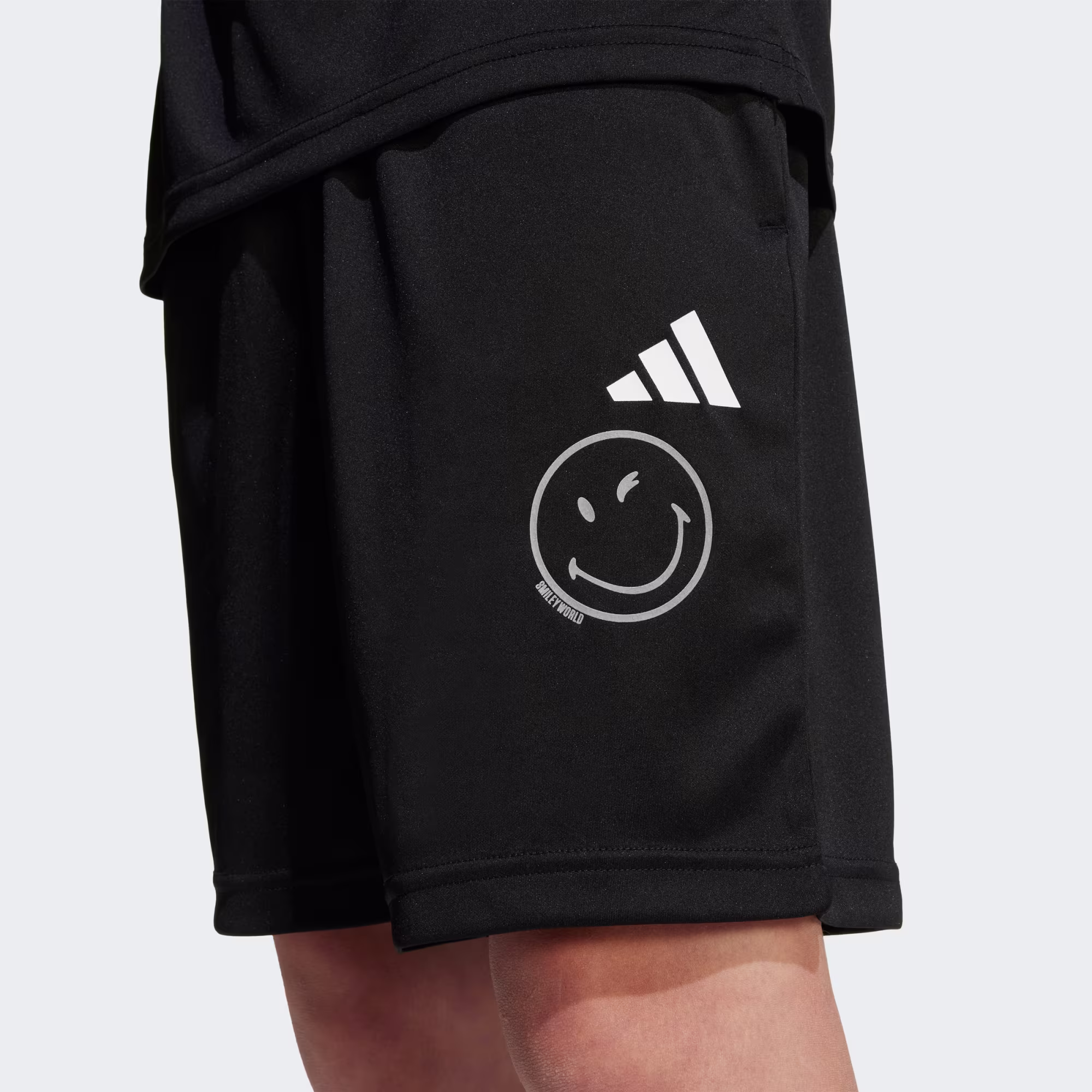 Adidas ბავშვის შორტი