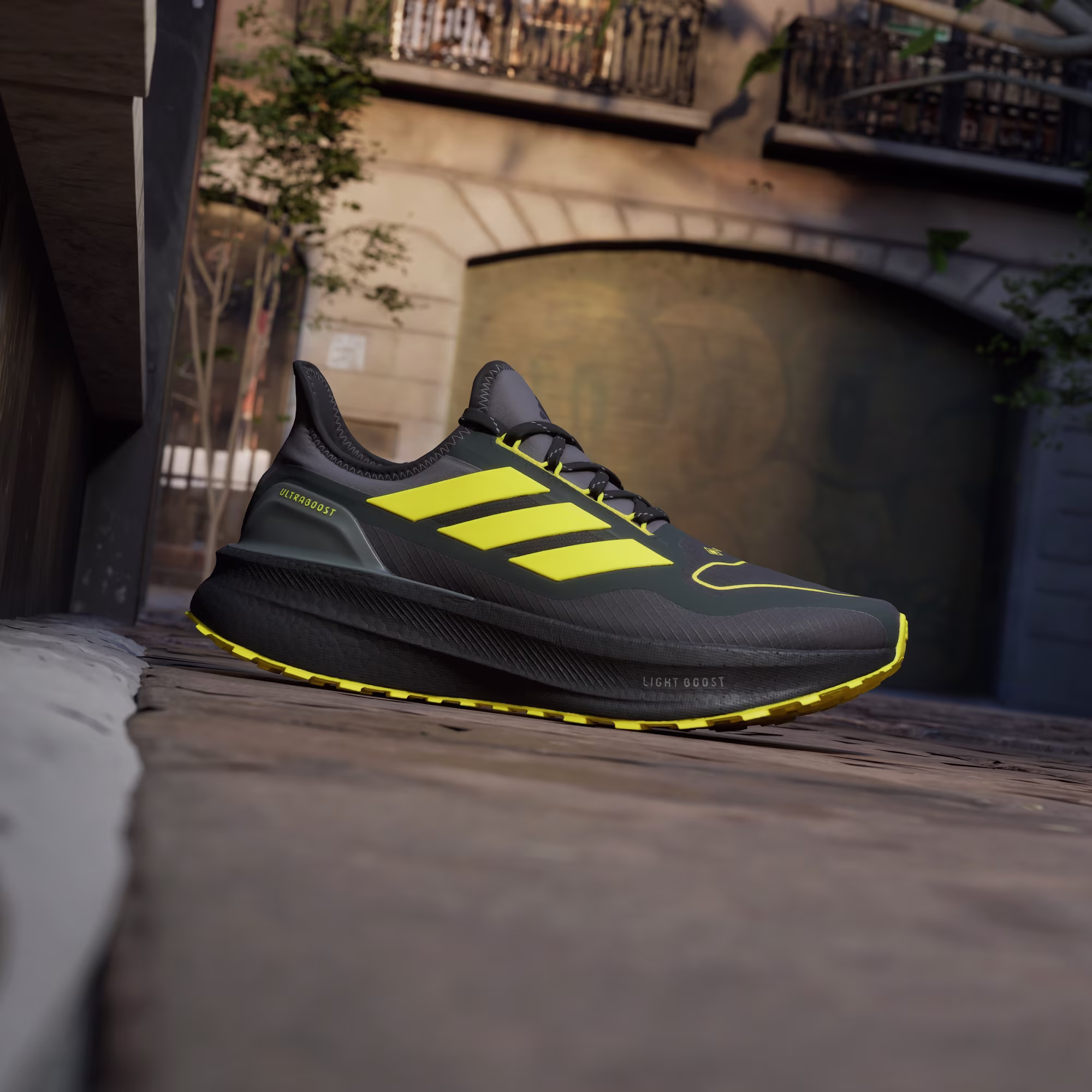 Adidas მამაკაცის სპორტული ფეხსაცმელი