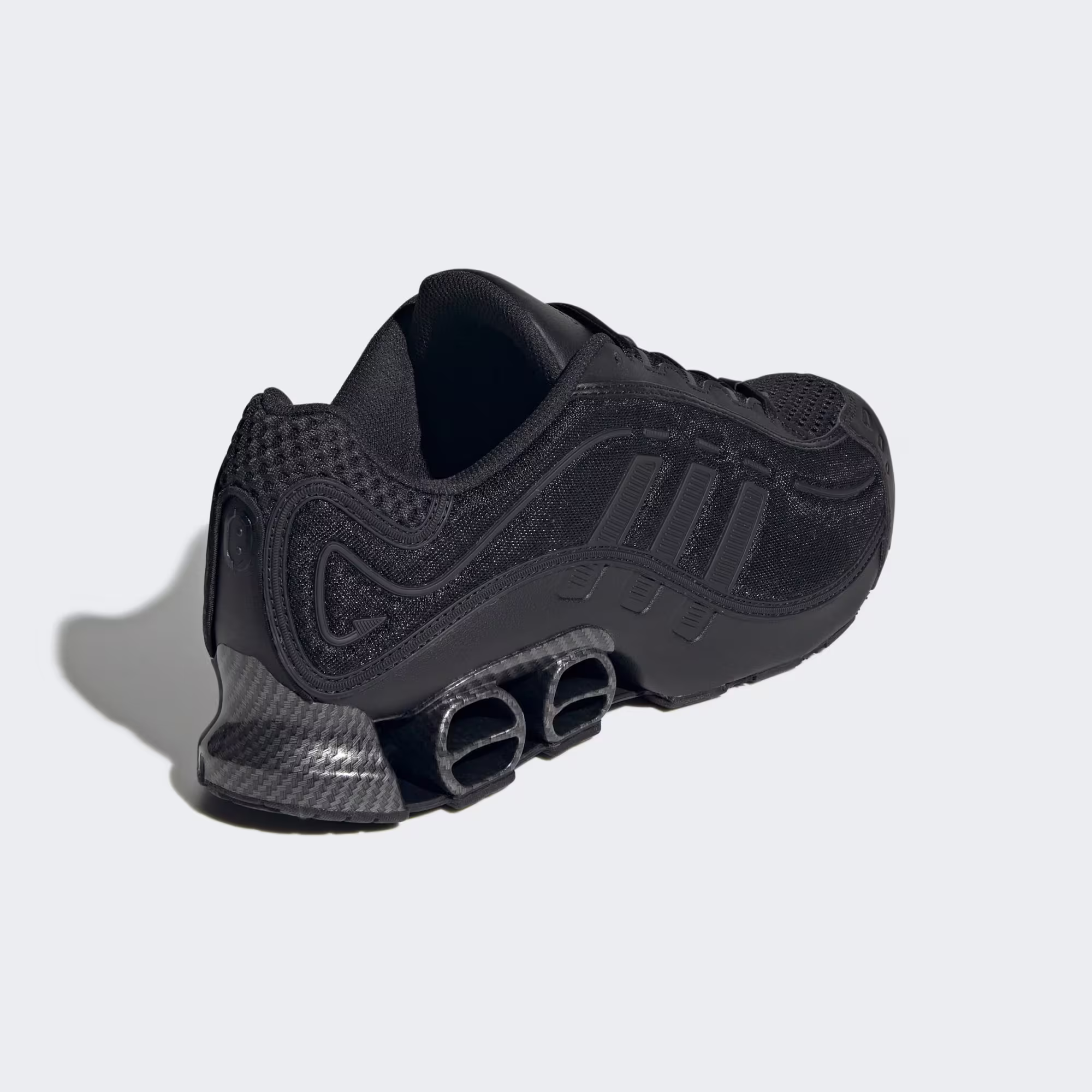 Adidas მამაკაცის სპორტული ფეხსაცმელი