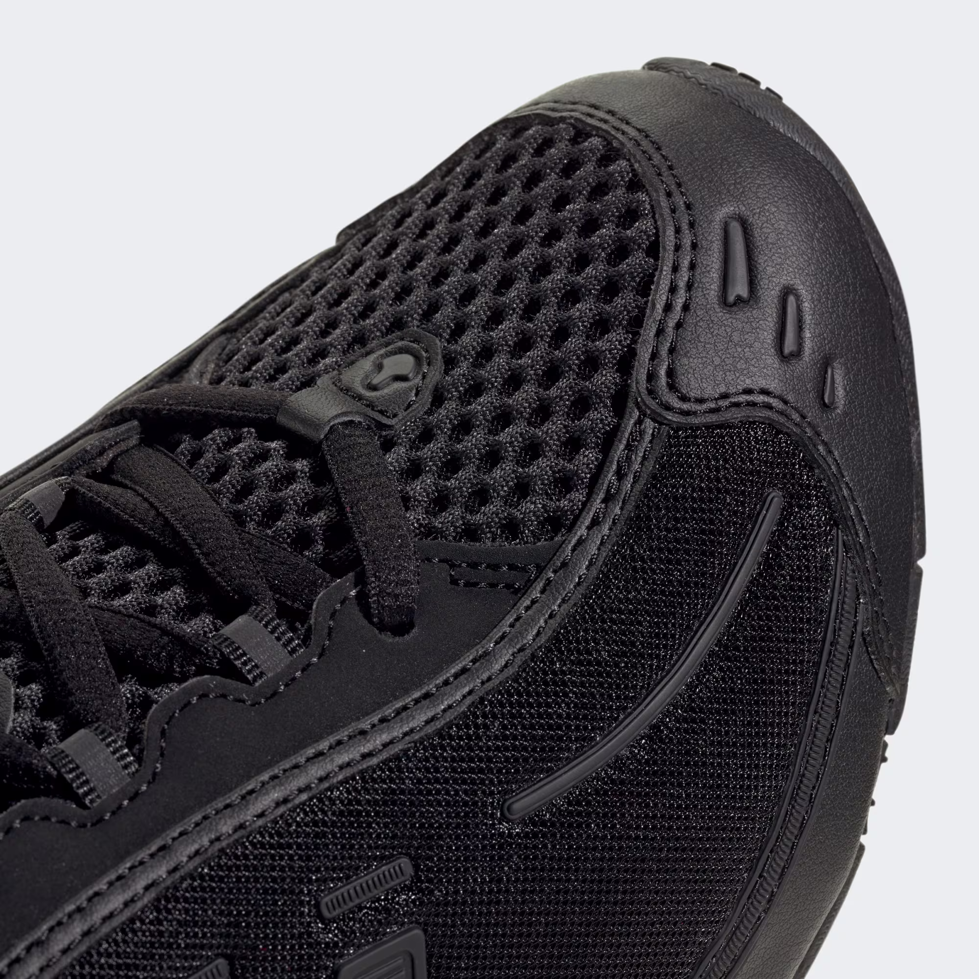 Adidas მამაკაცის სპორტული ფეხსაცმელი