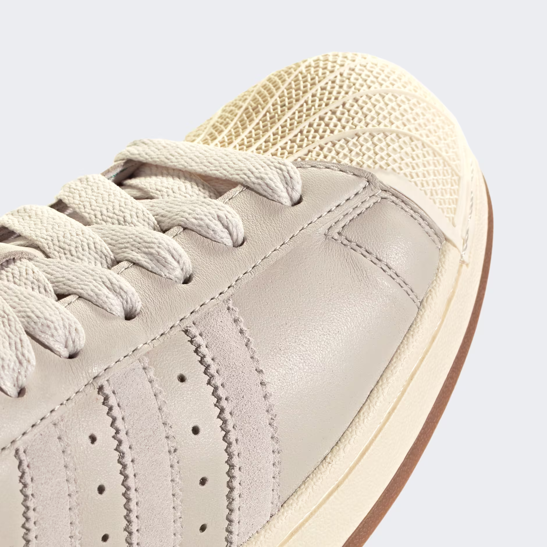 Adidas მამაკაცის სპორტული ფეხსაცმელი