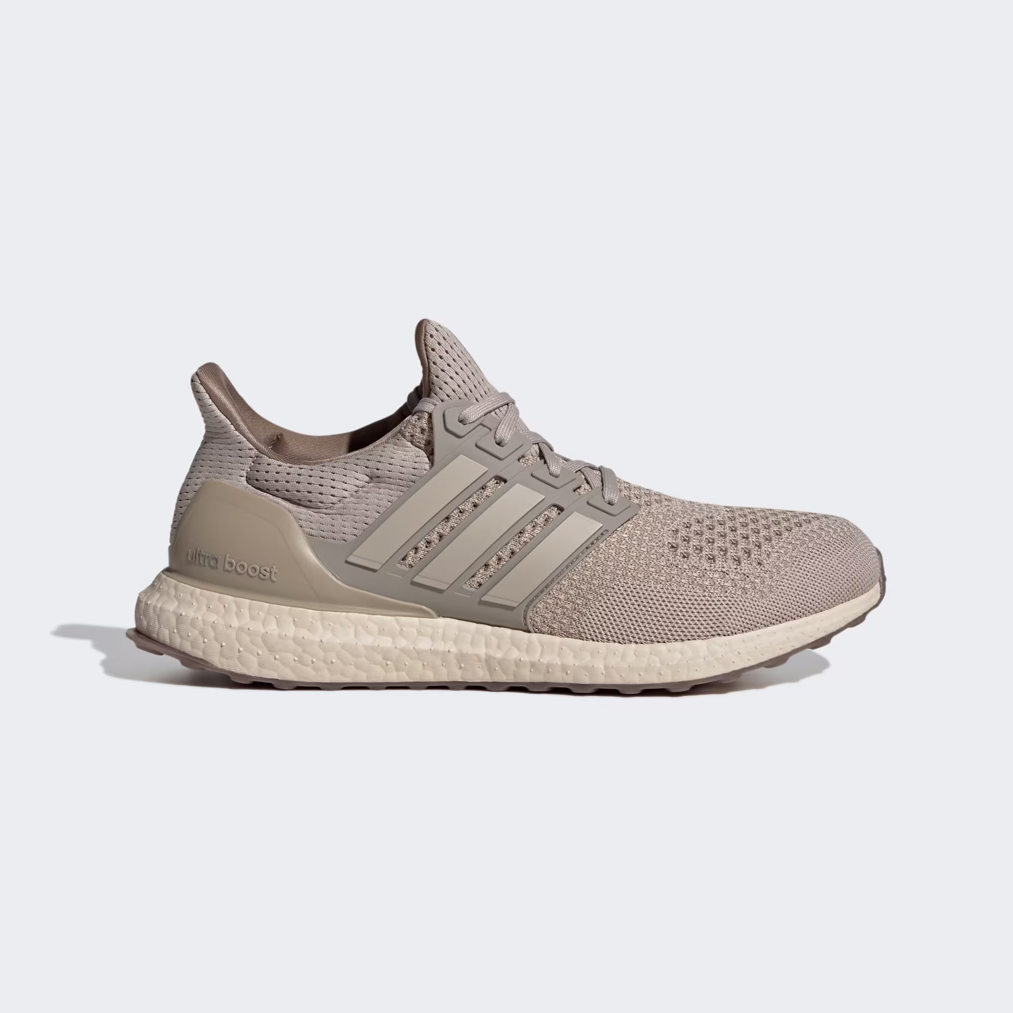 Adidas მამაკაცის სპორტული ფეხსაცმელი
