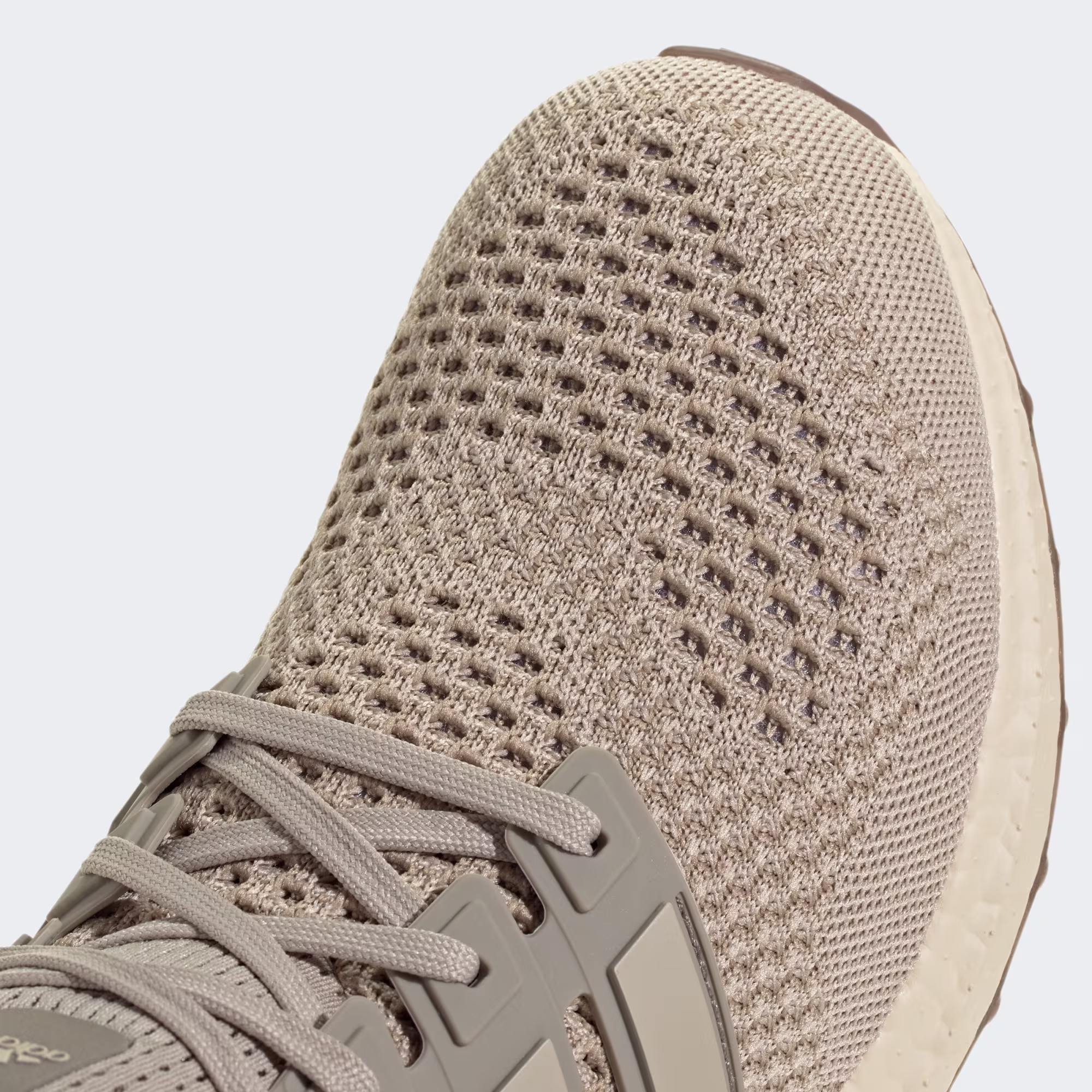 Adidas მამაკაცის სპორტული ფეხსაცმელი
