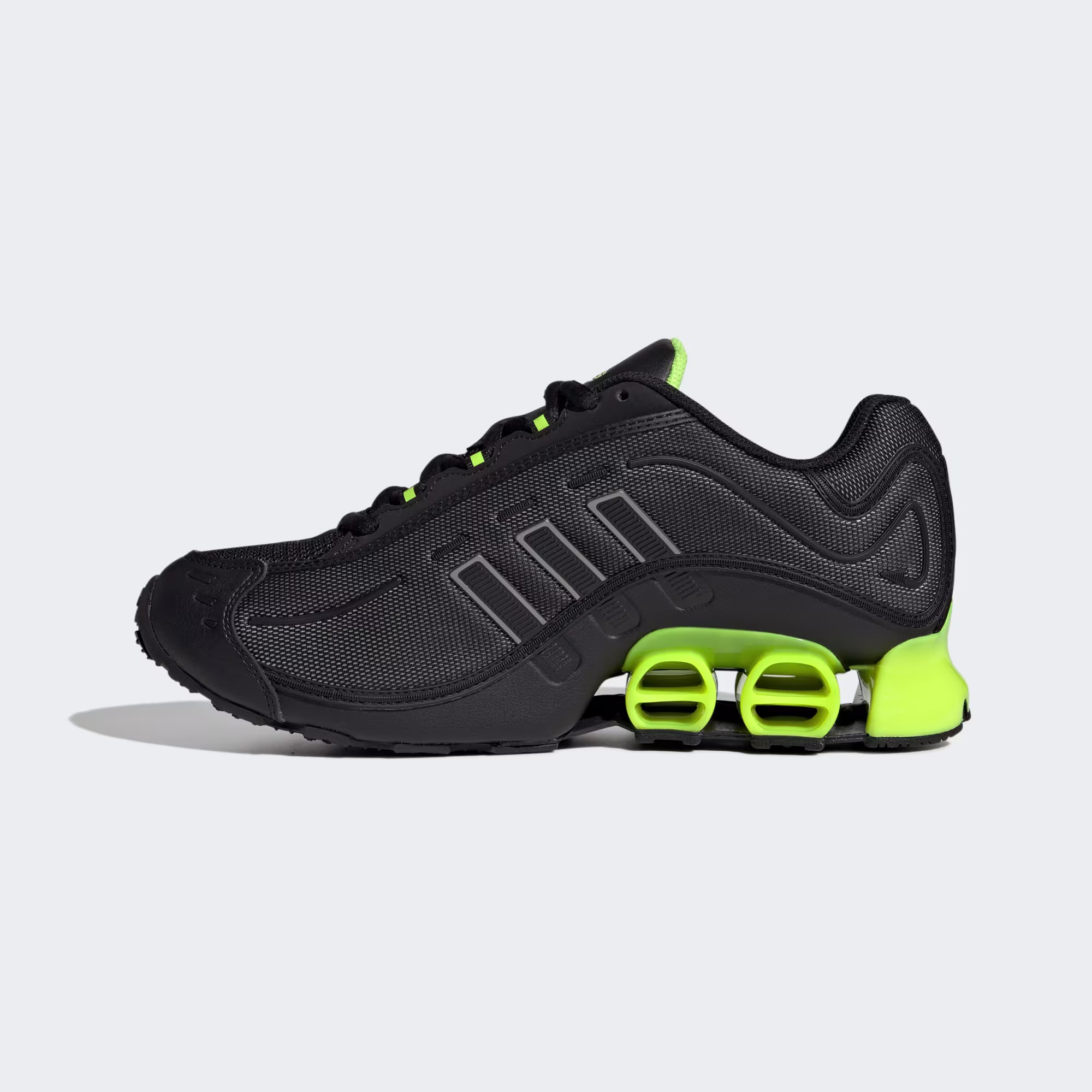 Adidas მამაკაცის სპორტული ფეხსაცმელი