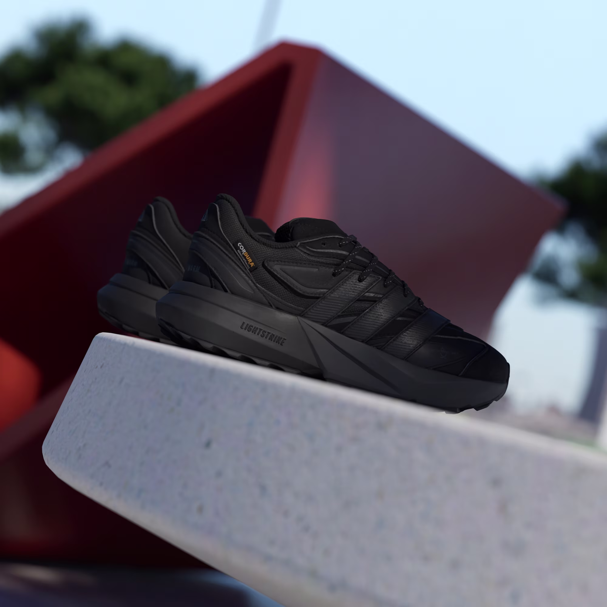Adidas ქალის სპორტული ფეხსაცმელი