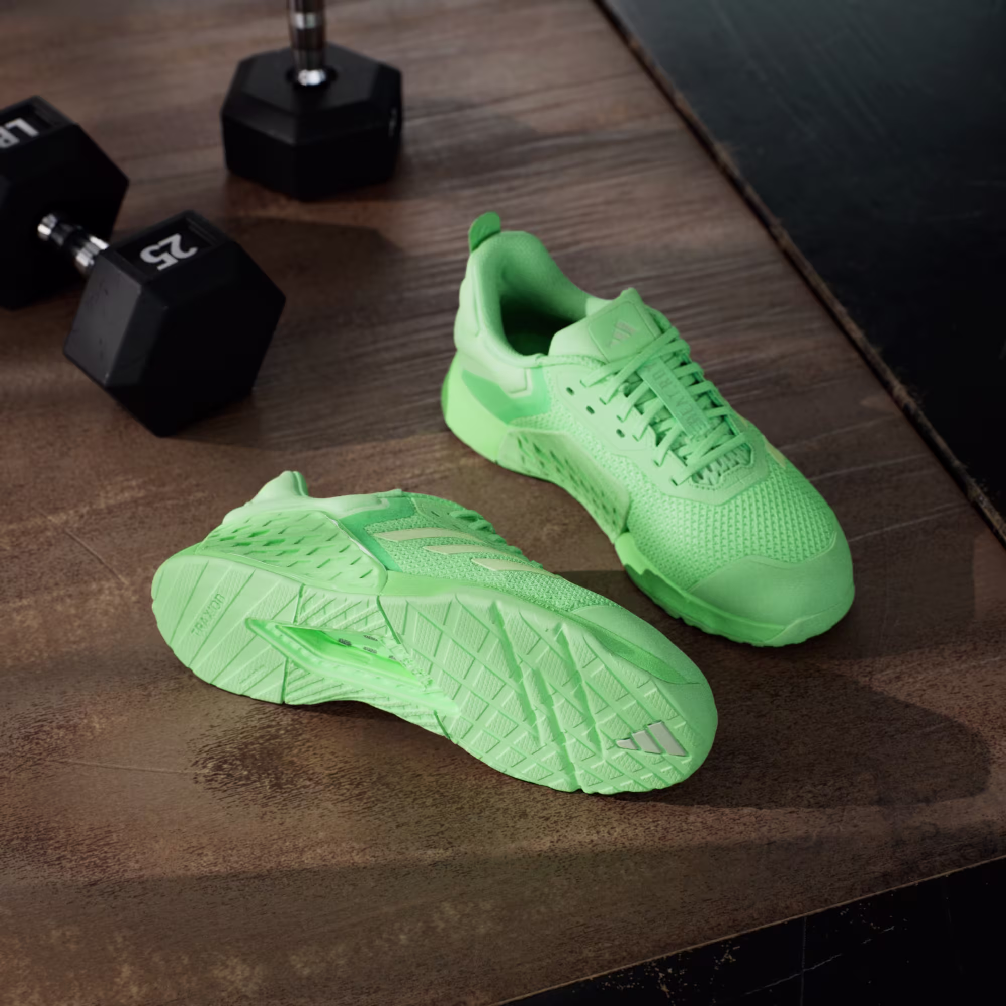Adidas ქალის სპორტული ფეხსაცმელი