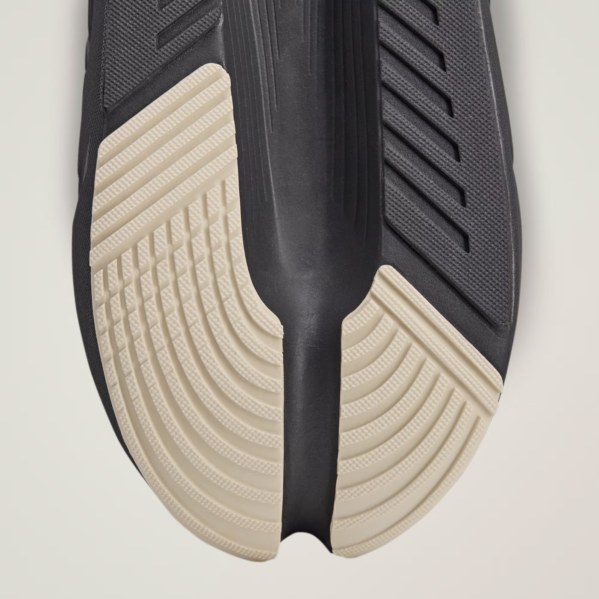 Adidas ქალის სპორტული ფეხსაცმელი