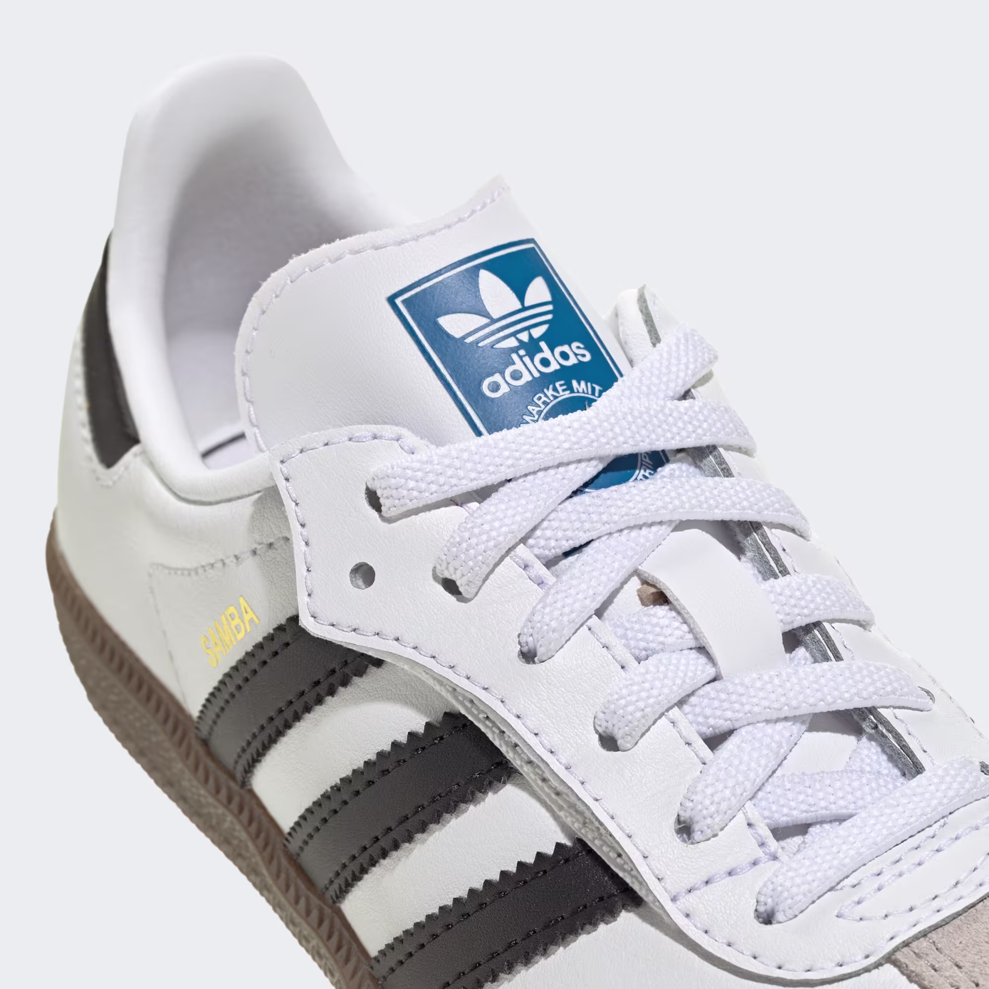 Adidas ბავშვის სპორტული ფეხსაცმელი