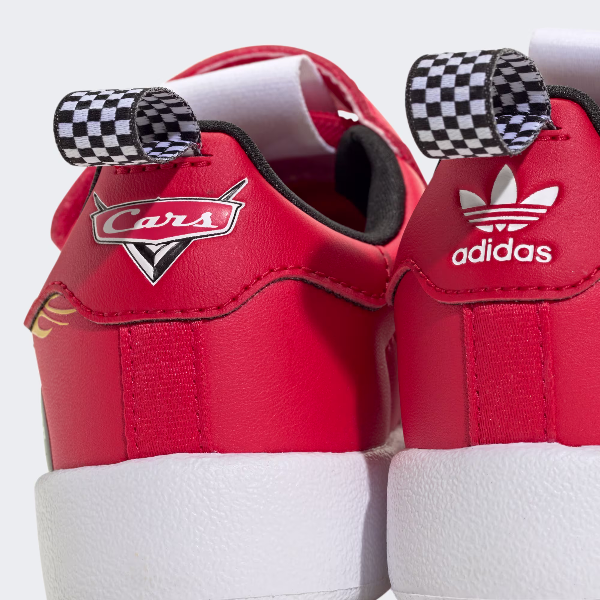 Adidas ბავშვის სპორტული ფეხსაცმელი