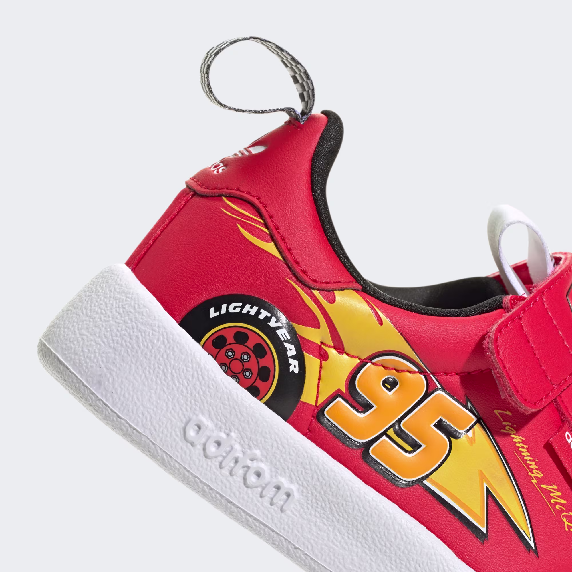 Adidas ბავშვის სპორტული ფეხსაცმელი