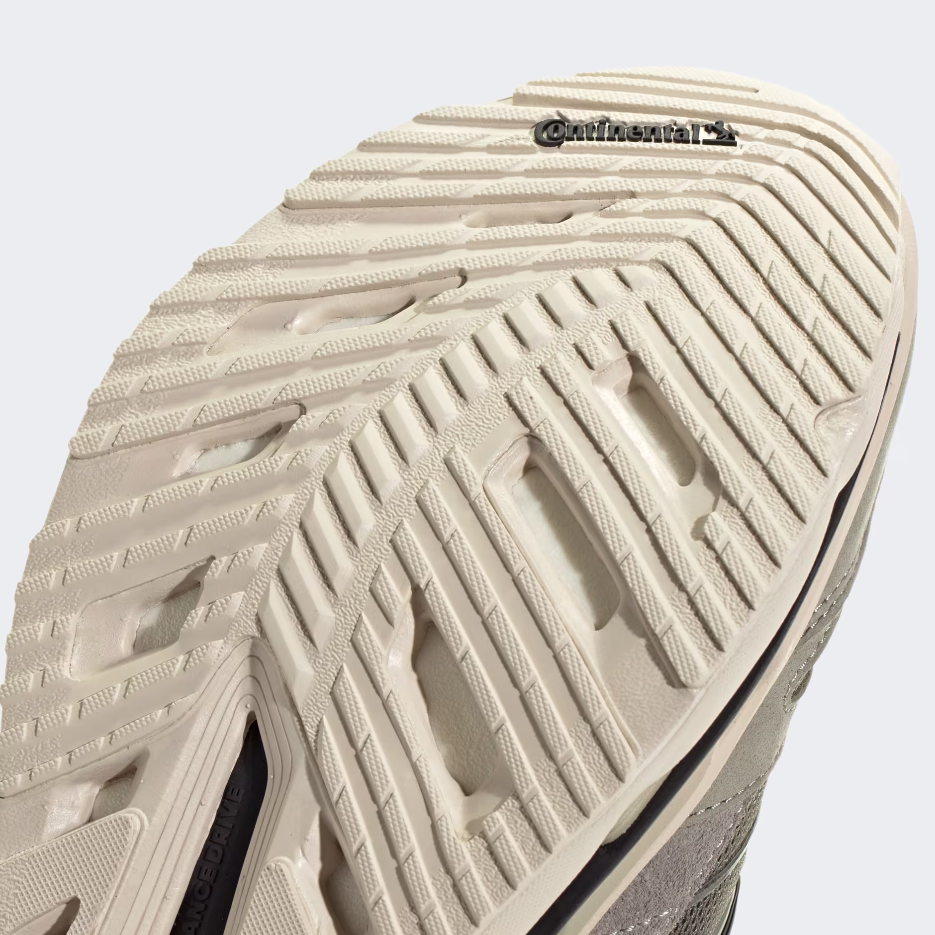 Adidas მამაკაცის სპორტული ფეხსაცმელი