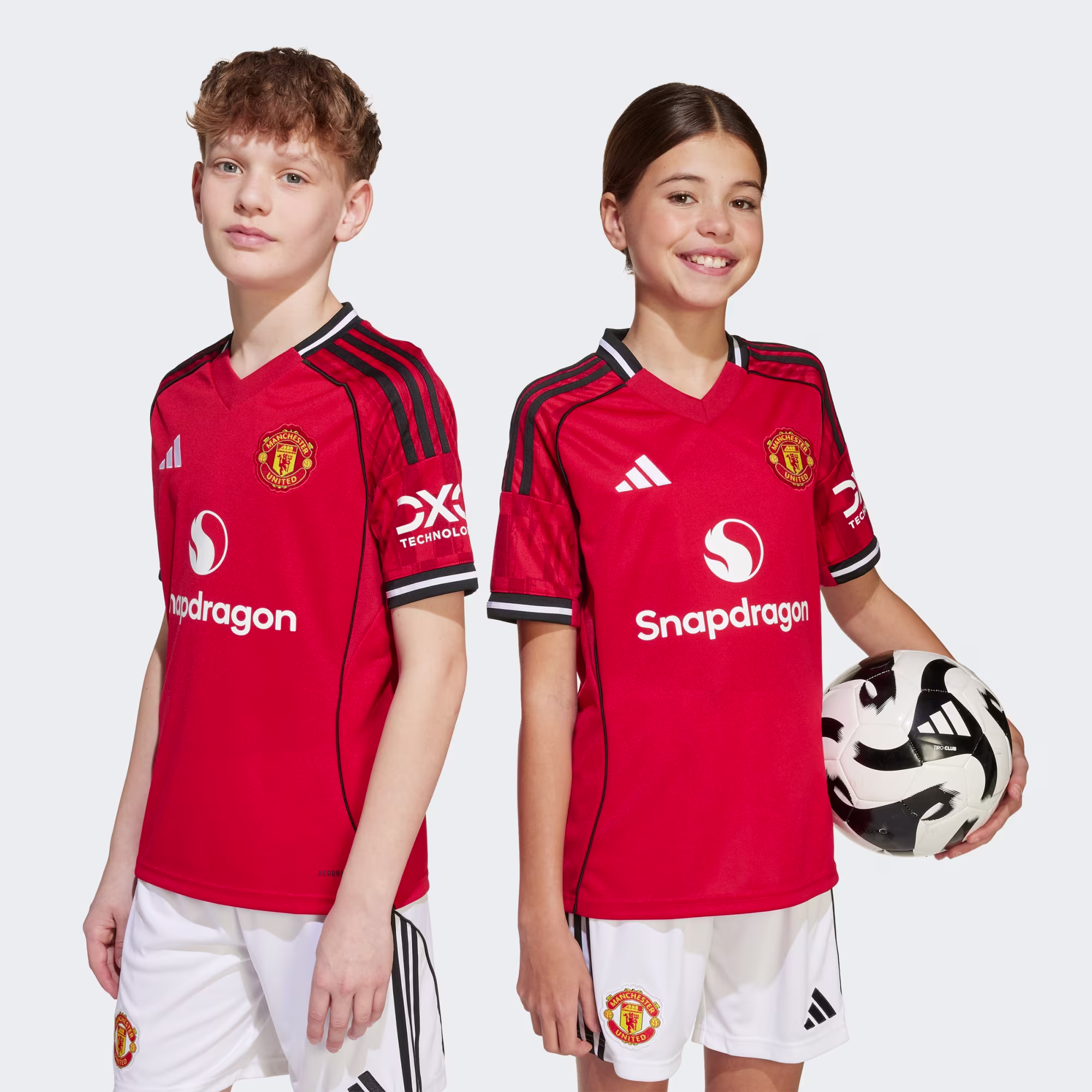 Adidas ბავშვის მაისური
