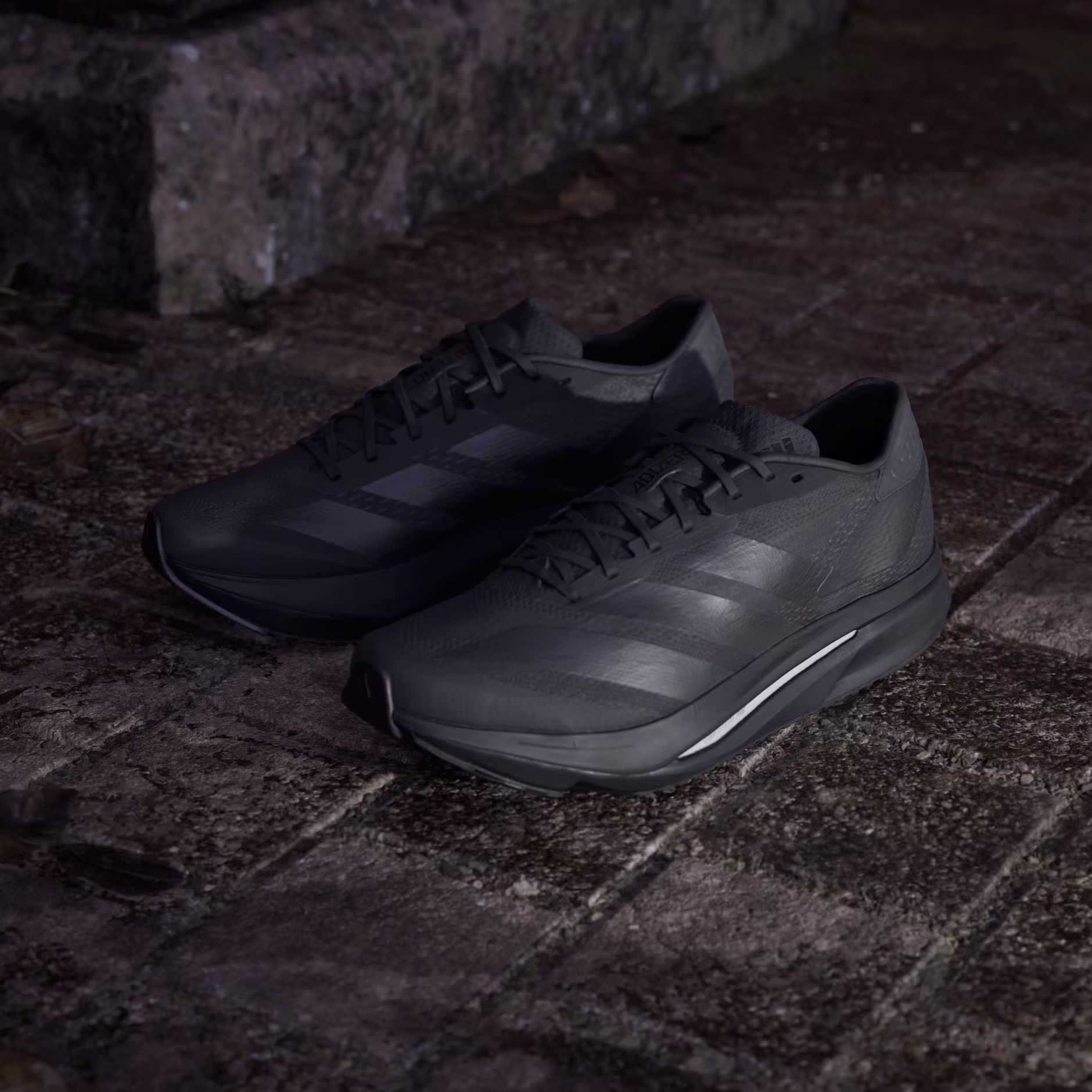 Adidas მამაკაცის სპორტული ფეხსაცმელი