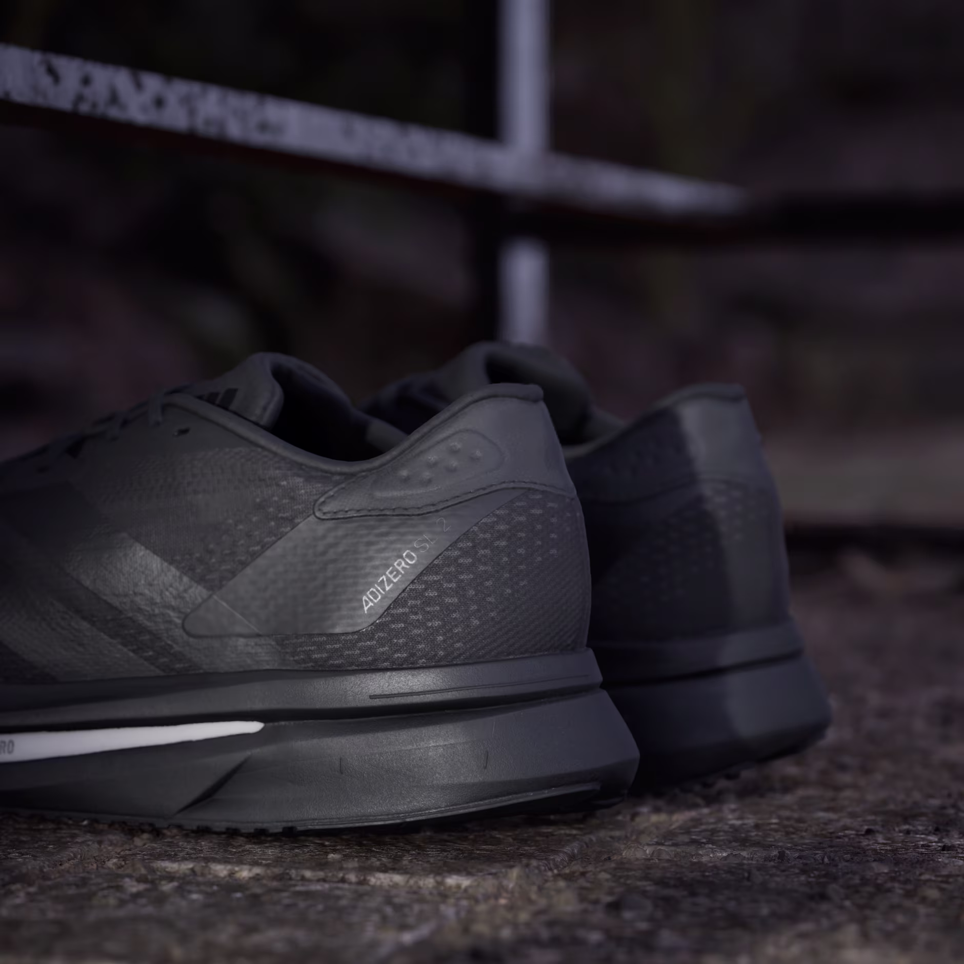 Adidas მამაკაცის სპორტული ფეხსაცმელი
