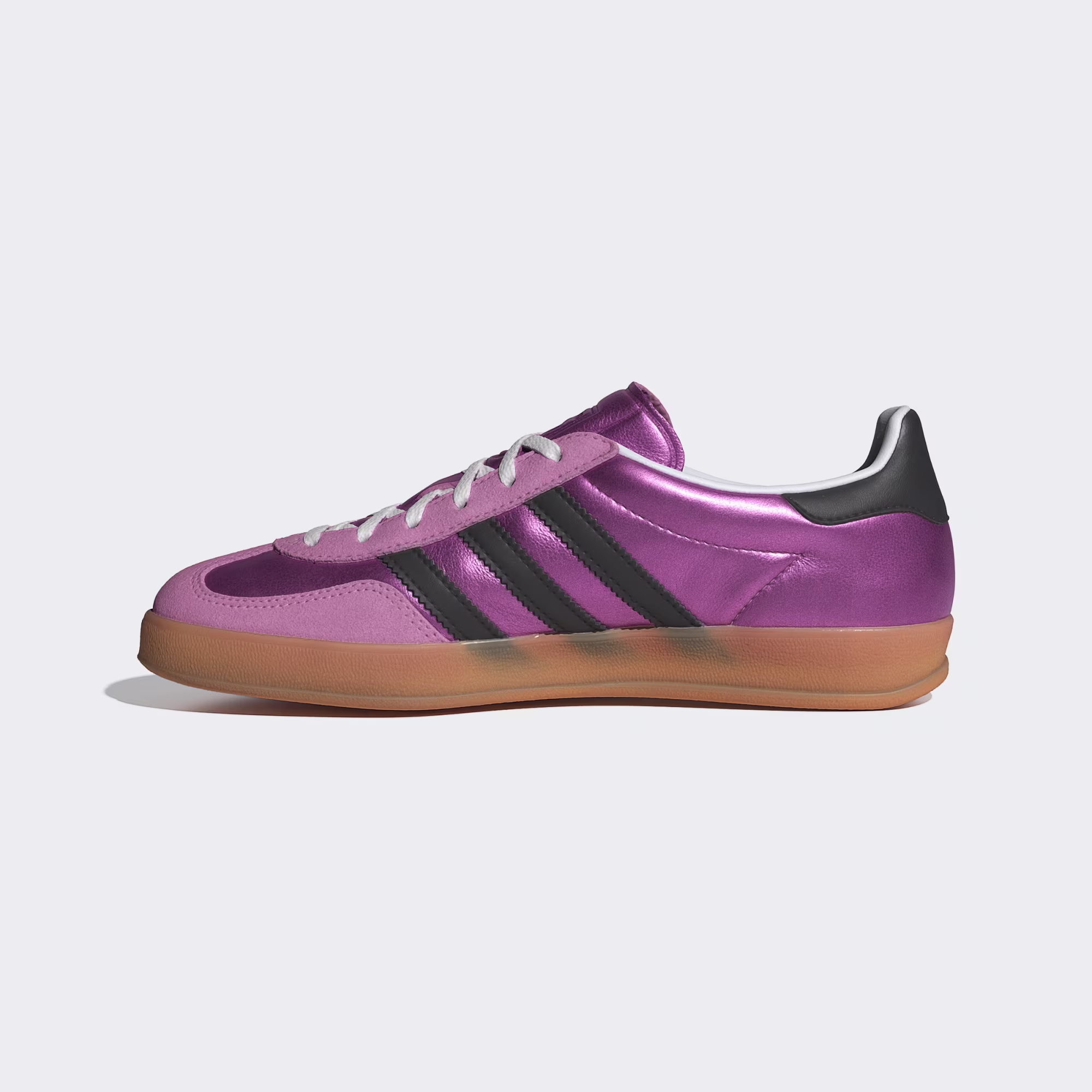 Adidas ქალის სპორტული ფეხსაცმელი