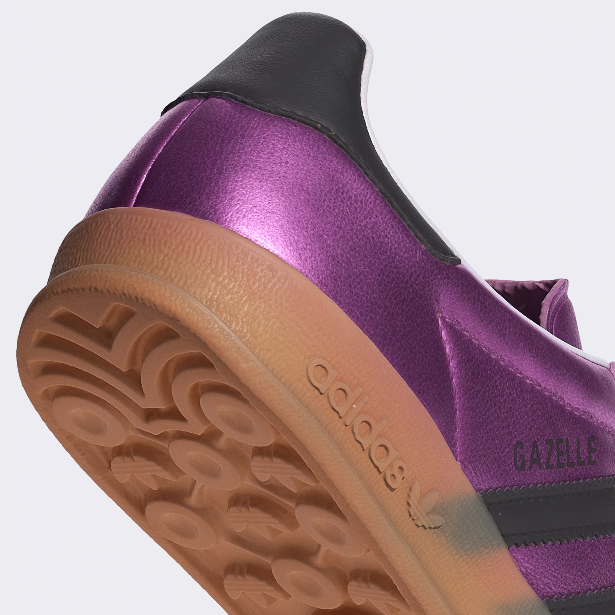 Adidas ქალის სპორტული ფეხსაცმელი