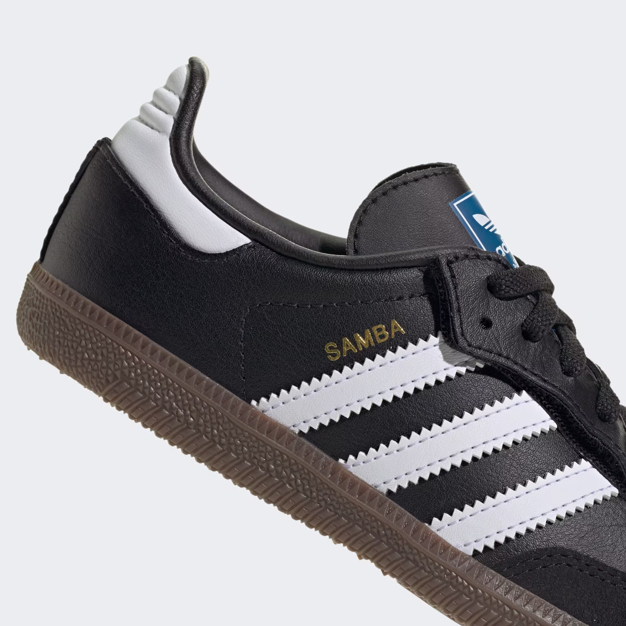 Adidas ბავშვის სპორტული ფეხსაცმელი