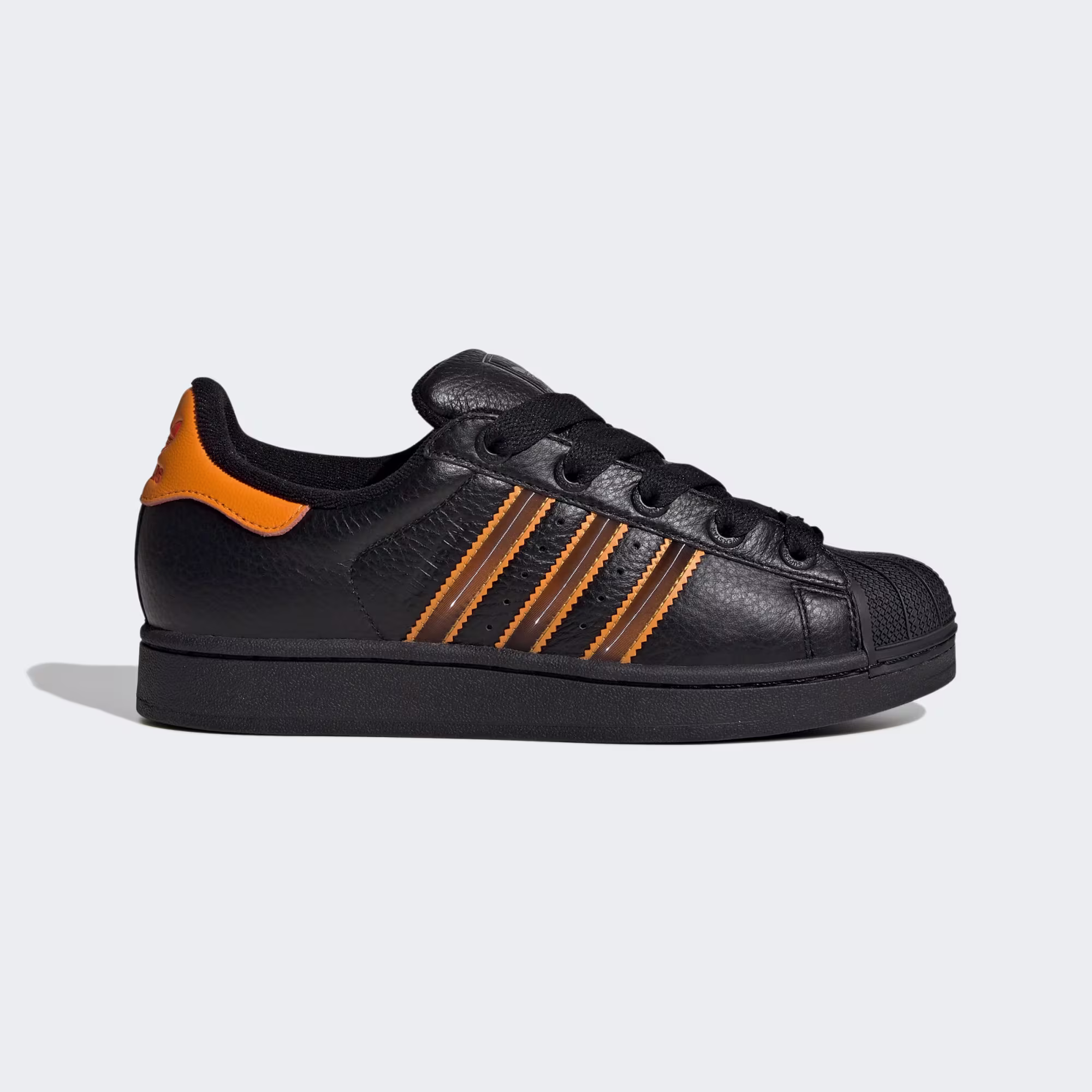Adidas ქალის სპორტული ფეხსაცმელი
