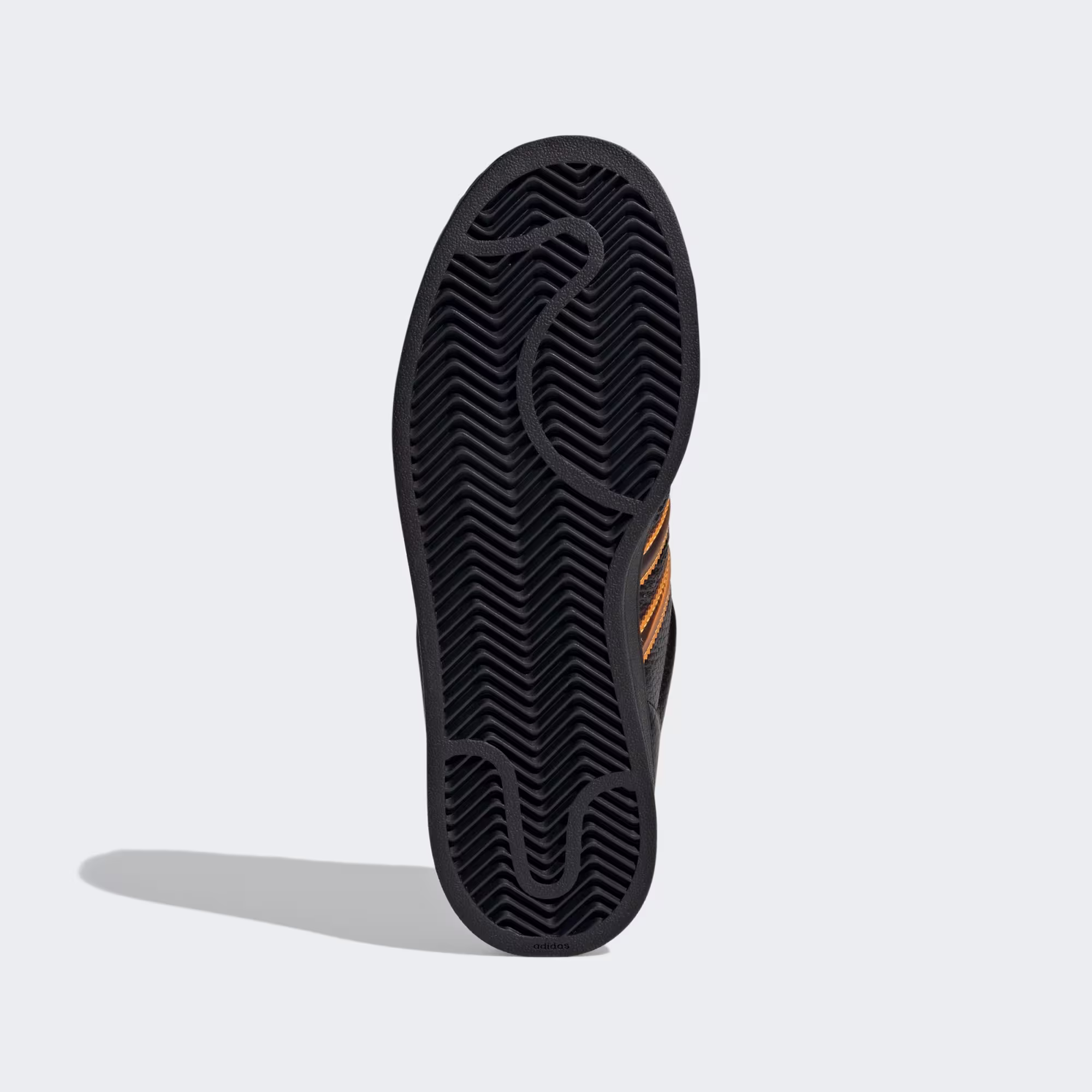 Adidas ქალის სპორტული ფეხსაცმელი