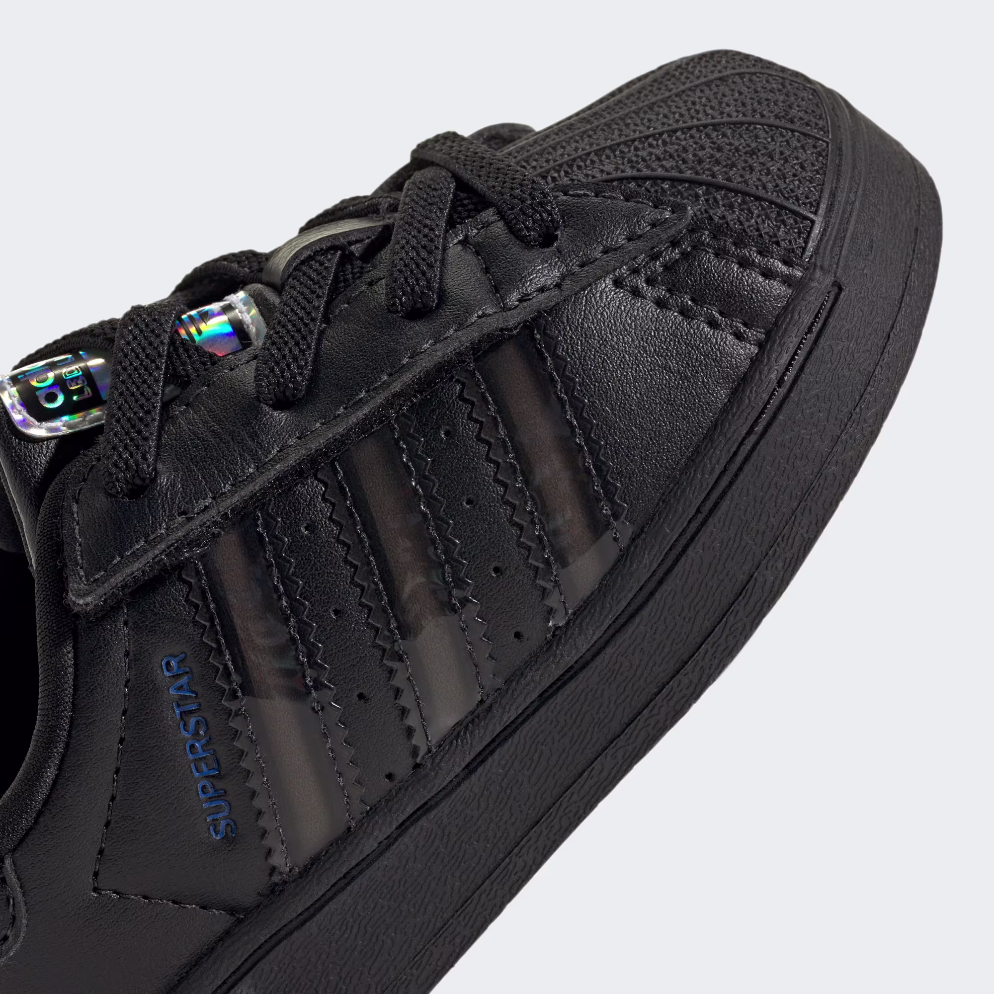 Adidas ბავშვის სპორტული ფეხსაცმელი