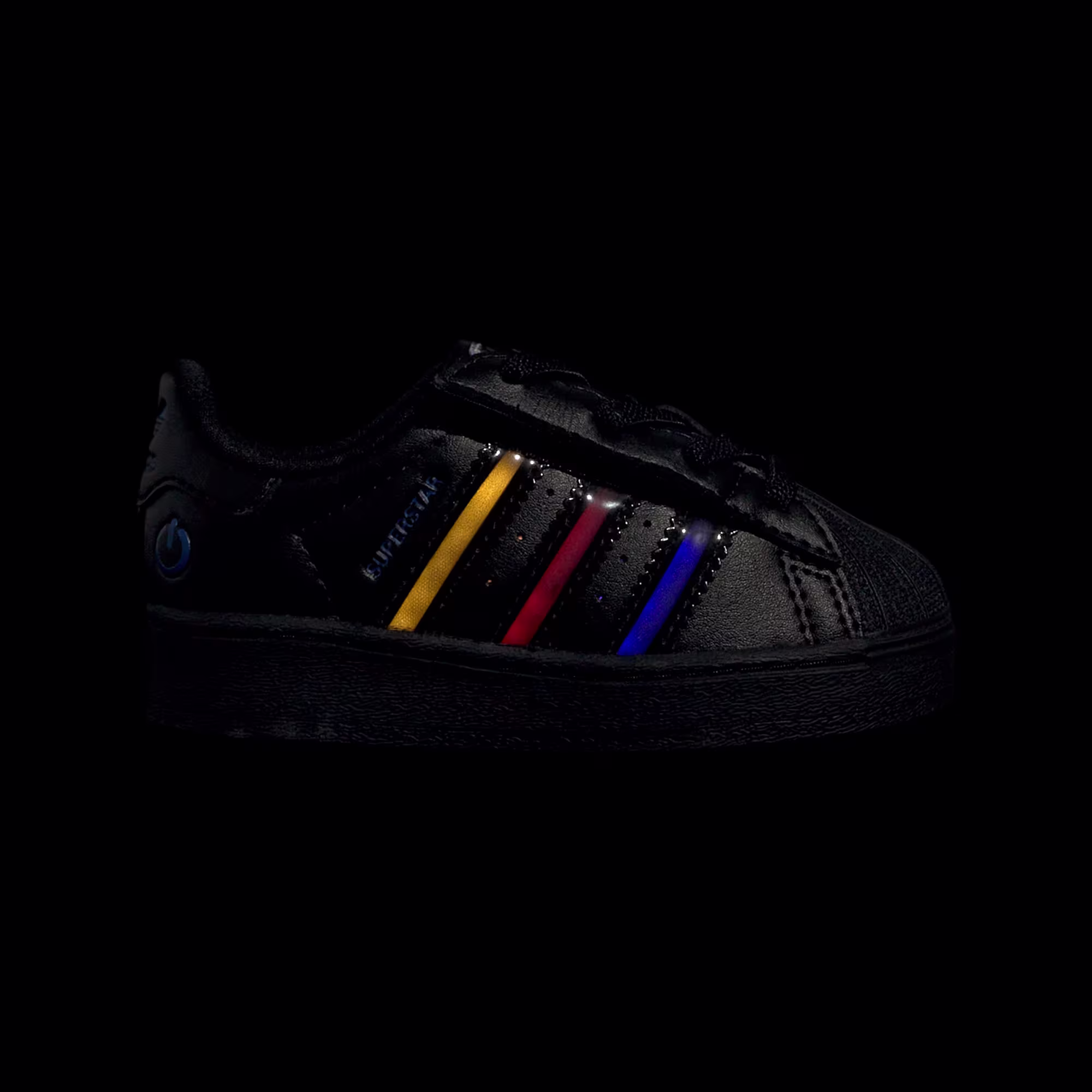 Adidas ბავშვის სპორტული ფეხსაცმელი
