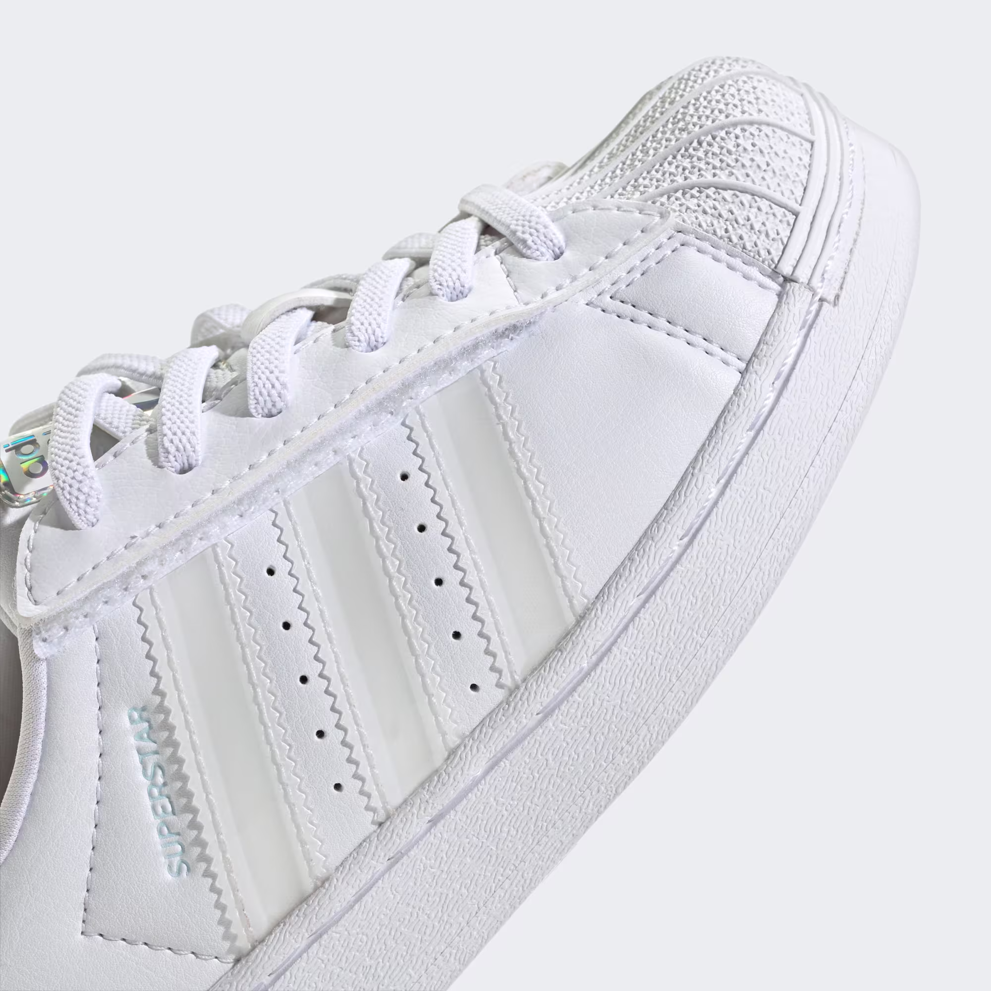 Adidas ბავშვის სპორტული ფეხსაცმელი