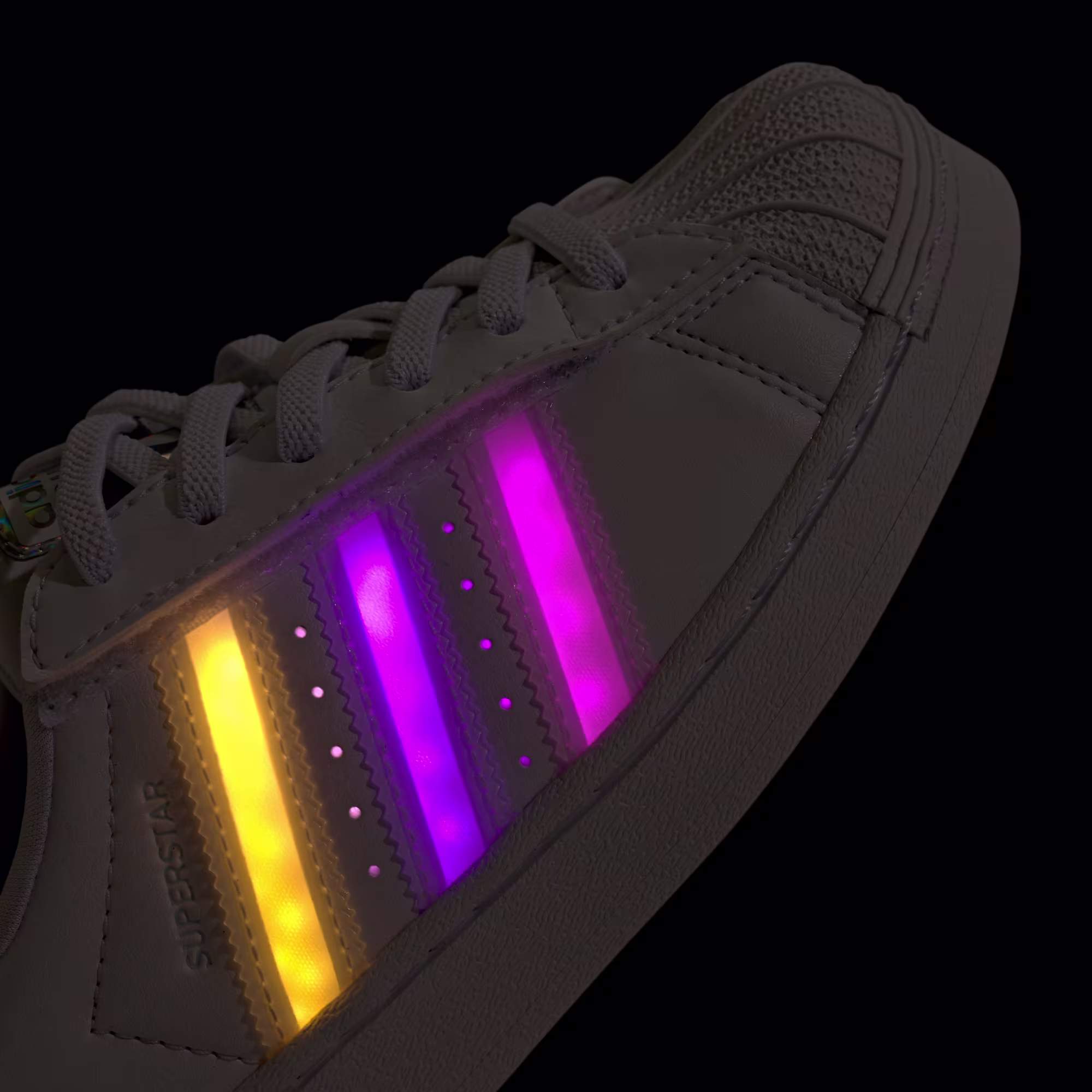 Adidas ბავშვის სპორტული ფეხსაცმელი