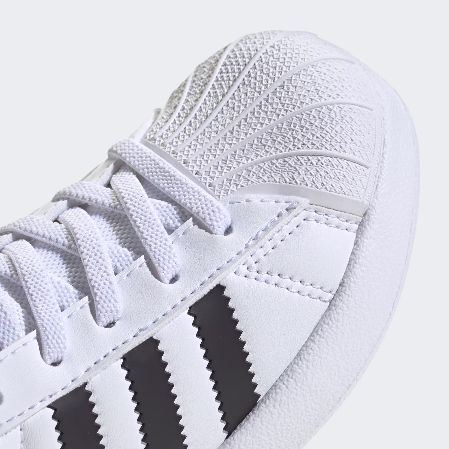 Adidas ბავშვის სპორტული ფეხსაცმელი