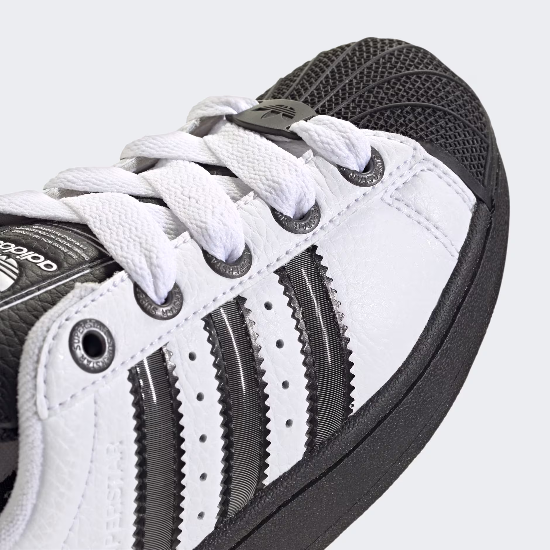 Adidas ბავშვის სპორტული ფეხსაცმელი