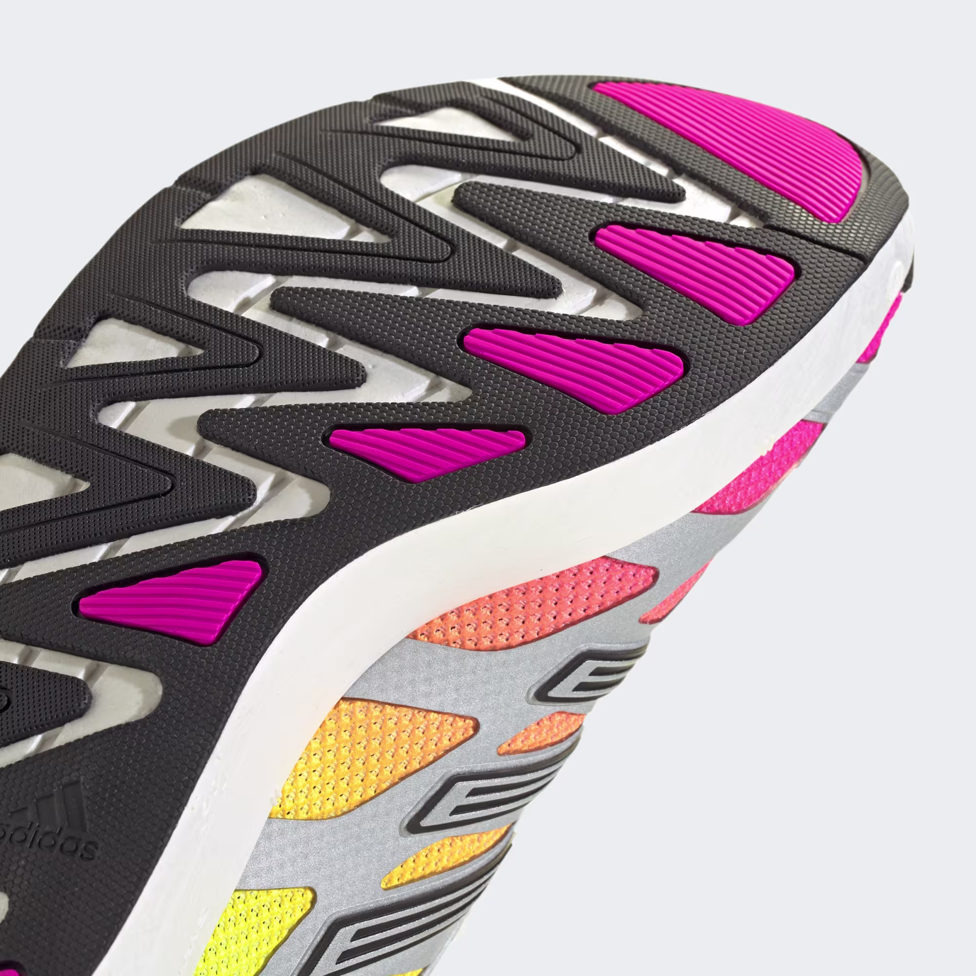 Adidas ქალის სპორტული ფეხსაცმელი