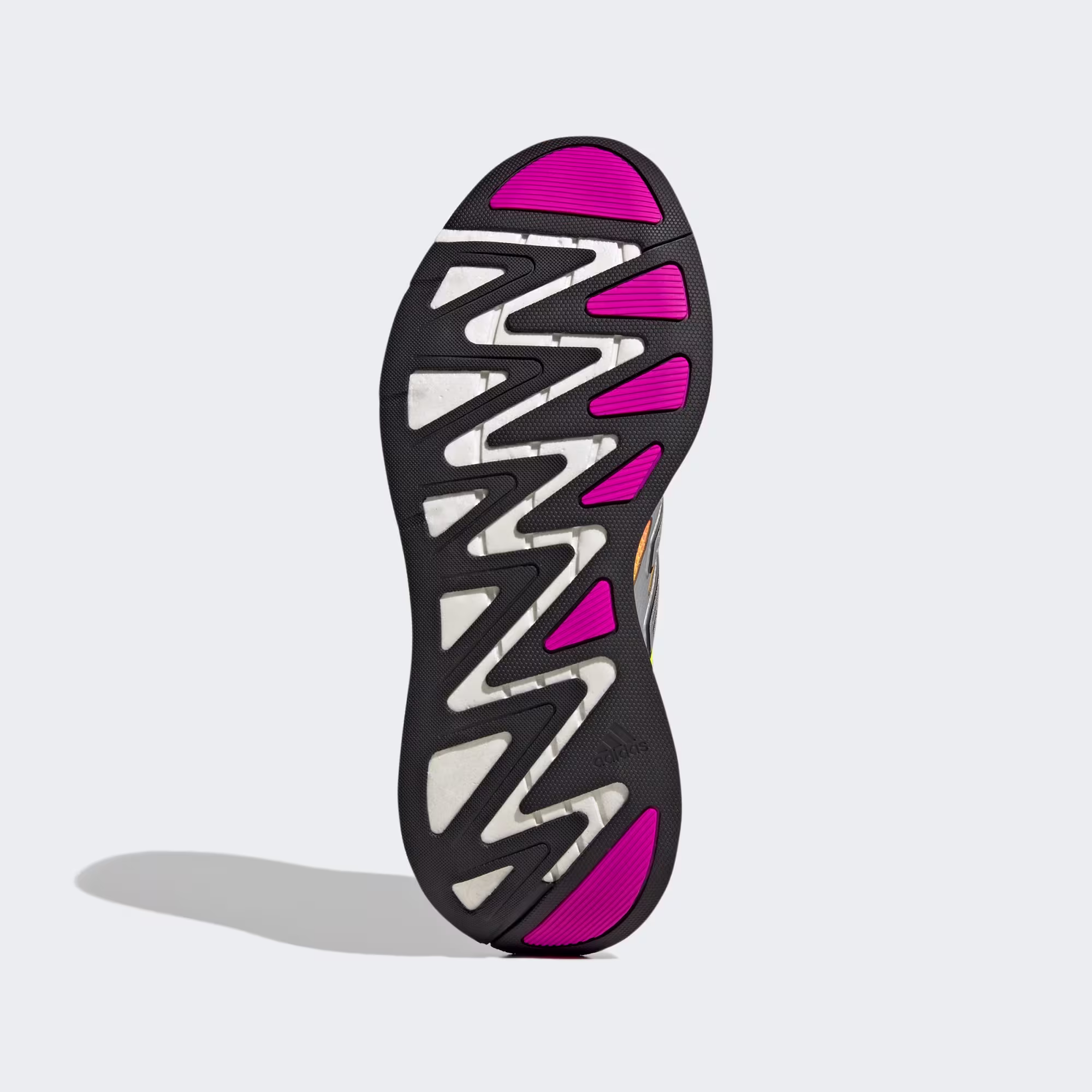 Adidas ქალის სპორტული ფეხსაცმელი