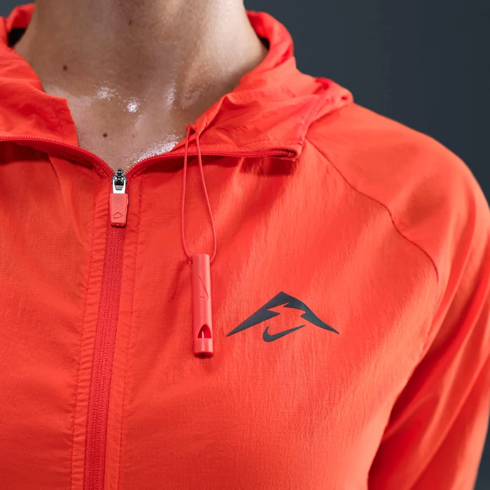 Nike ქალის ქურთუკი