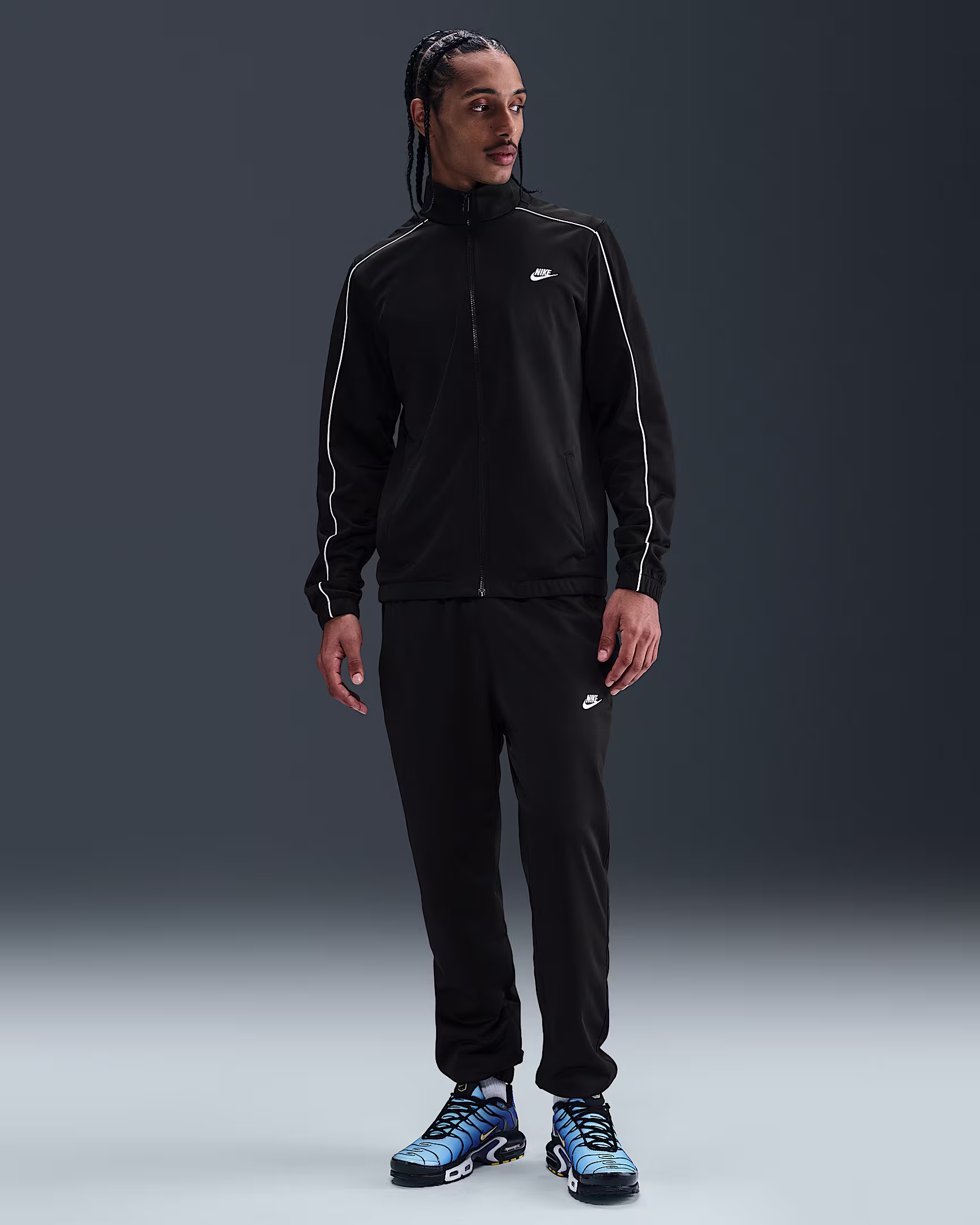 Nike მამაკაცის სპორტული კომპლექტი