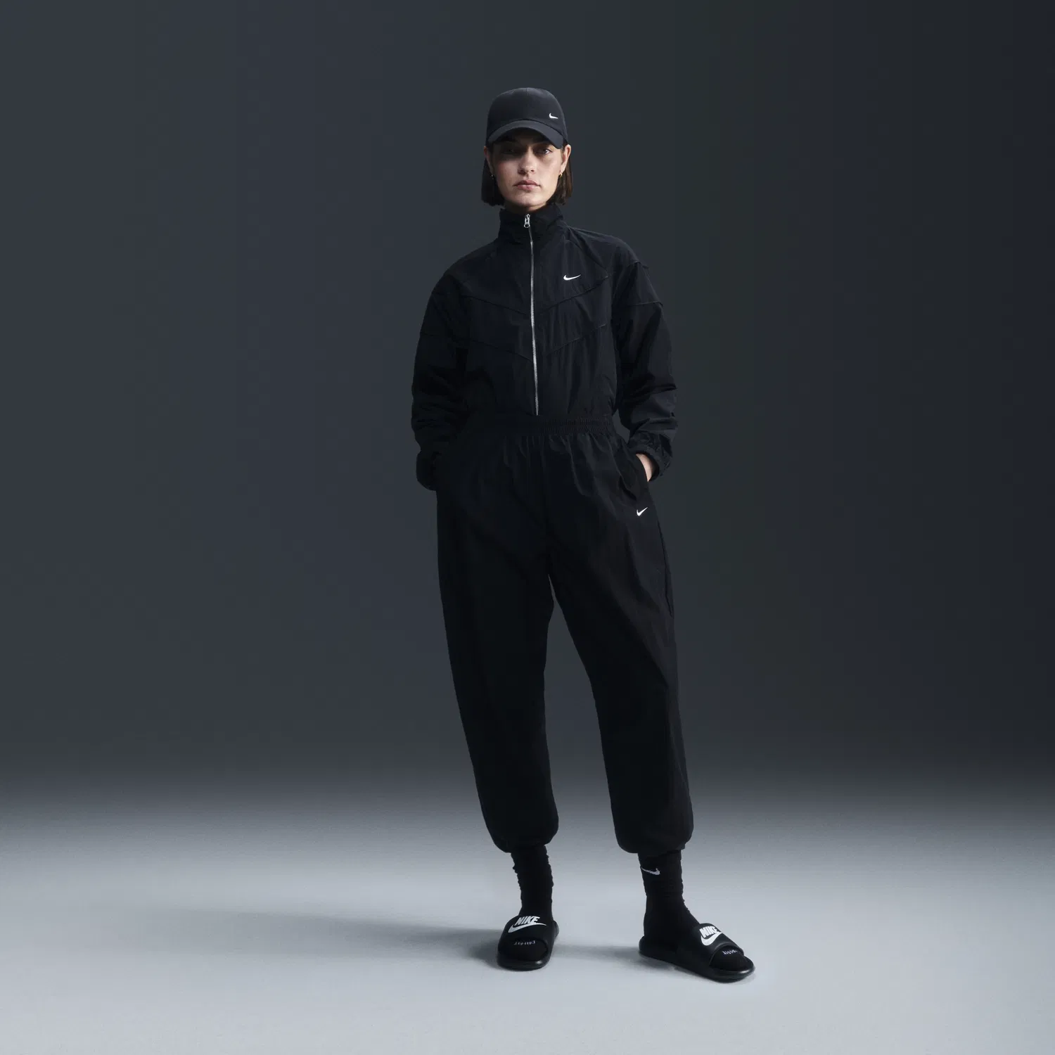 Nike ქალის ქურთუკი