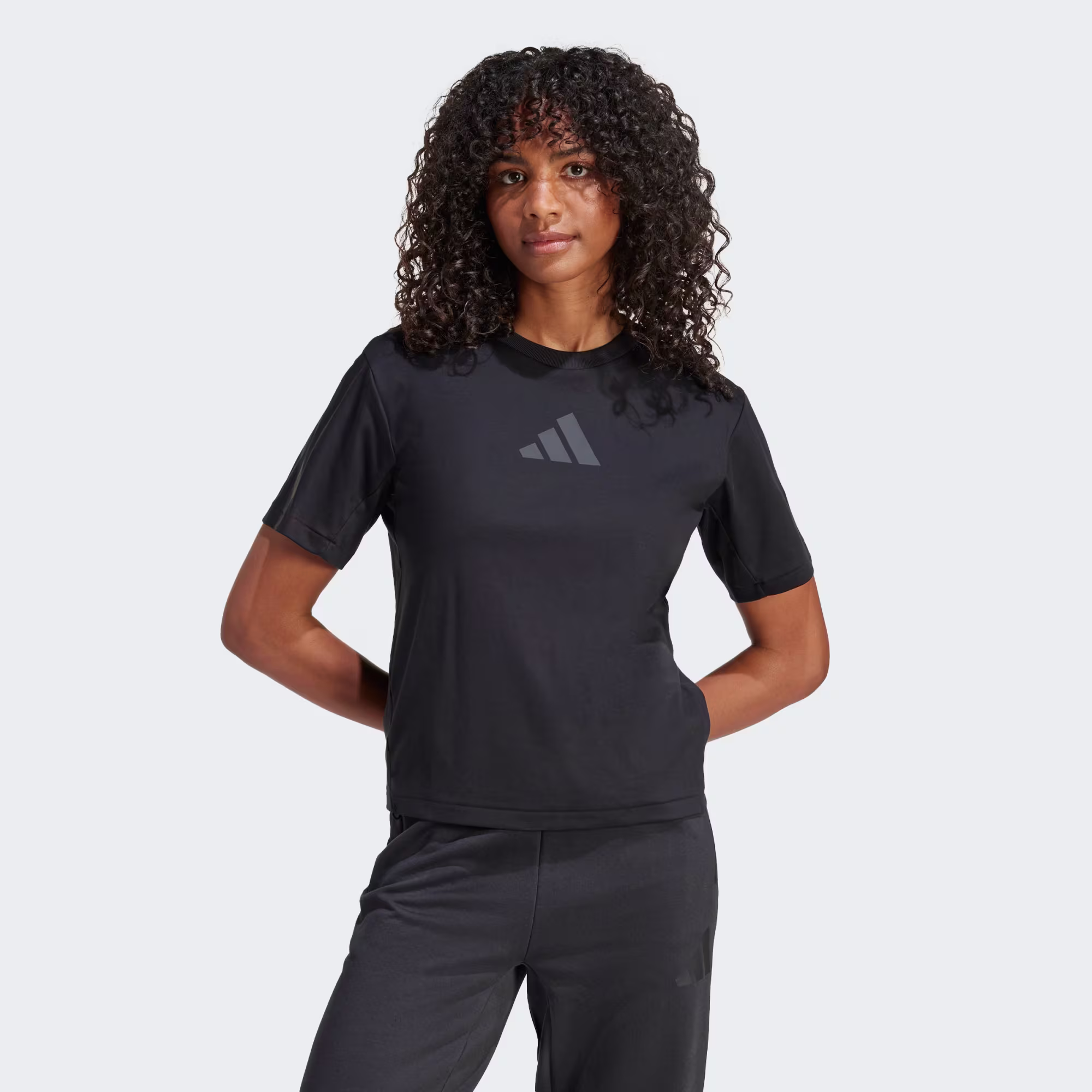 Adidas ქალის მაისური W Z.N.E. TEE