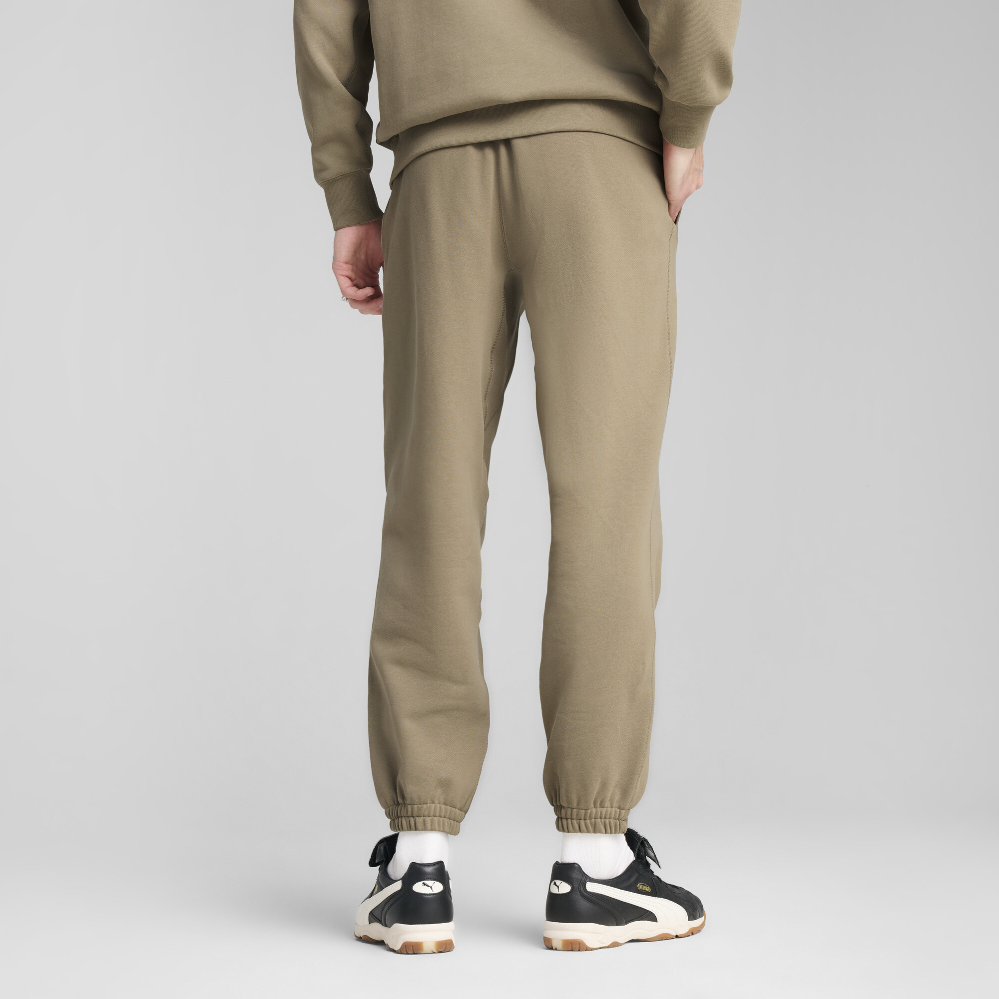 Puma შარვალი MMQ Sweatpants