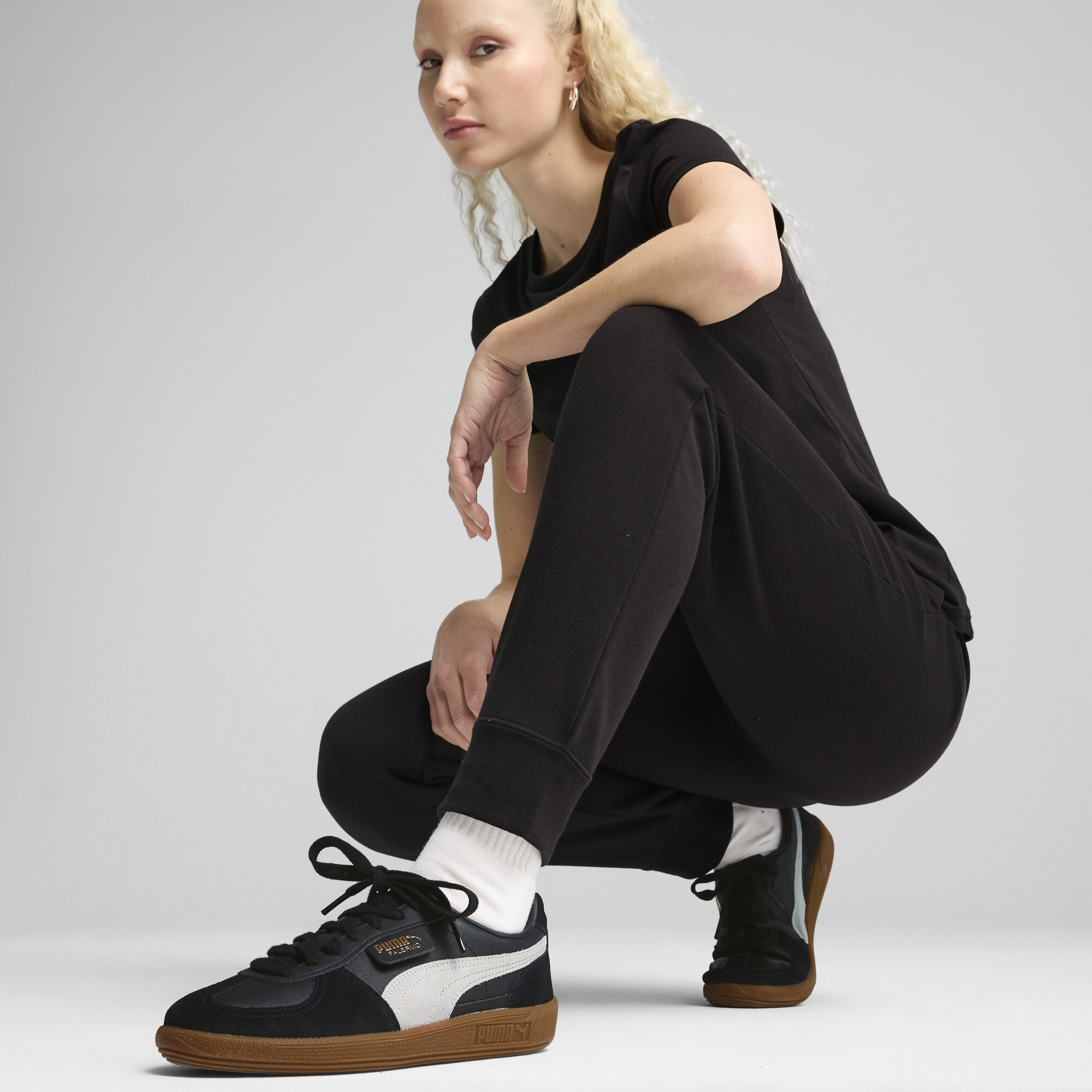 Puma ქალის შარვალი ESS Puma Logo Sweatpants TR cl